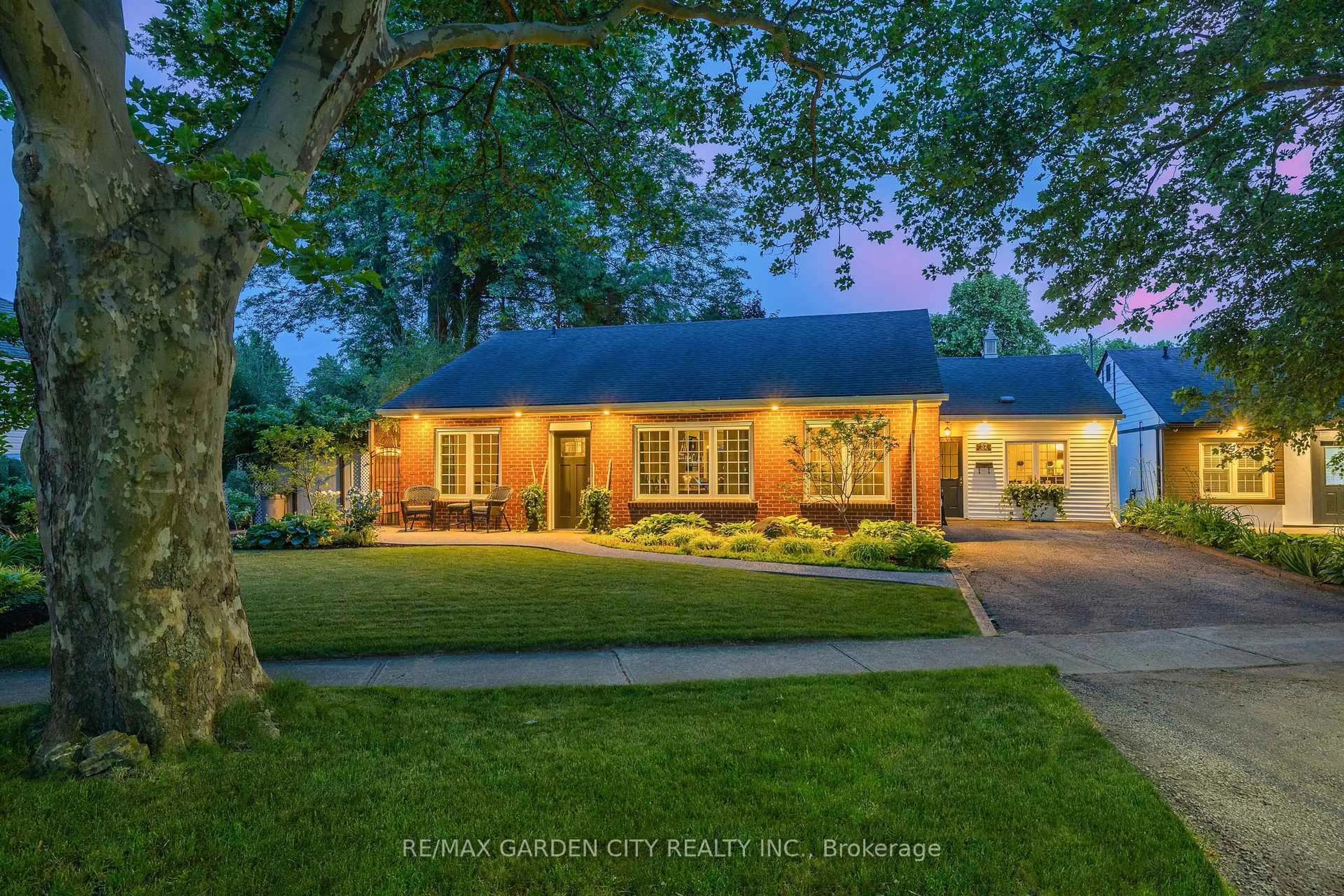 Home with brick exterior material, street for 52 Beamer Ave, St. Catharines Ontario L2M 2L3