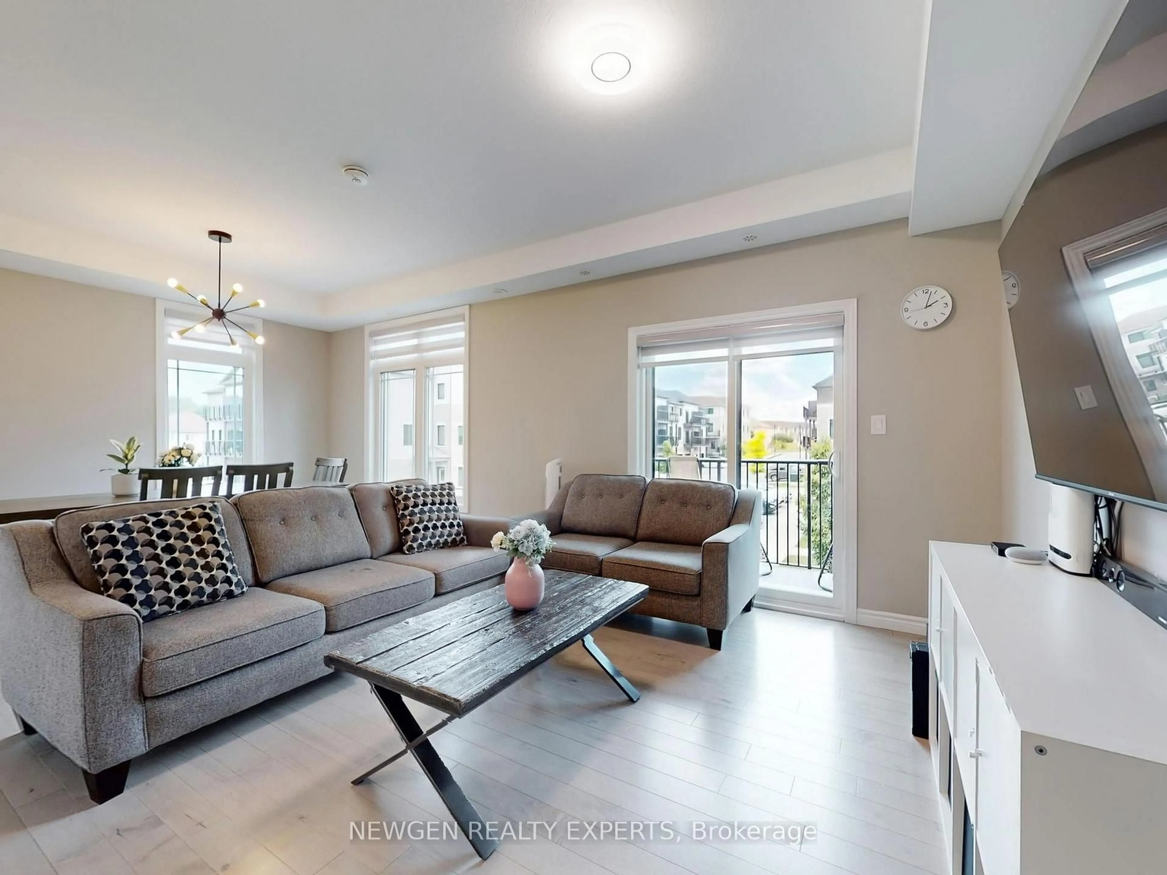 Living room with furniture, unknown for 107 WESTRA Dr #48, Guelph/Eramosa Ontario N1K 0A5