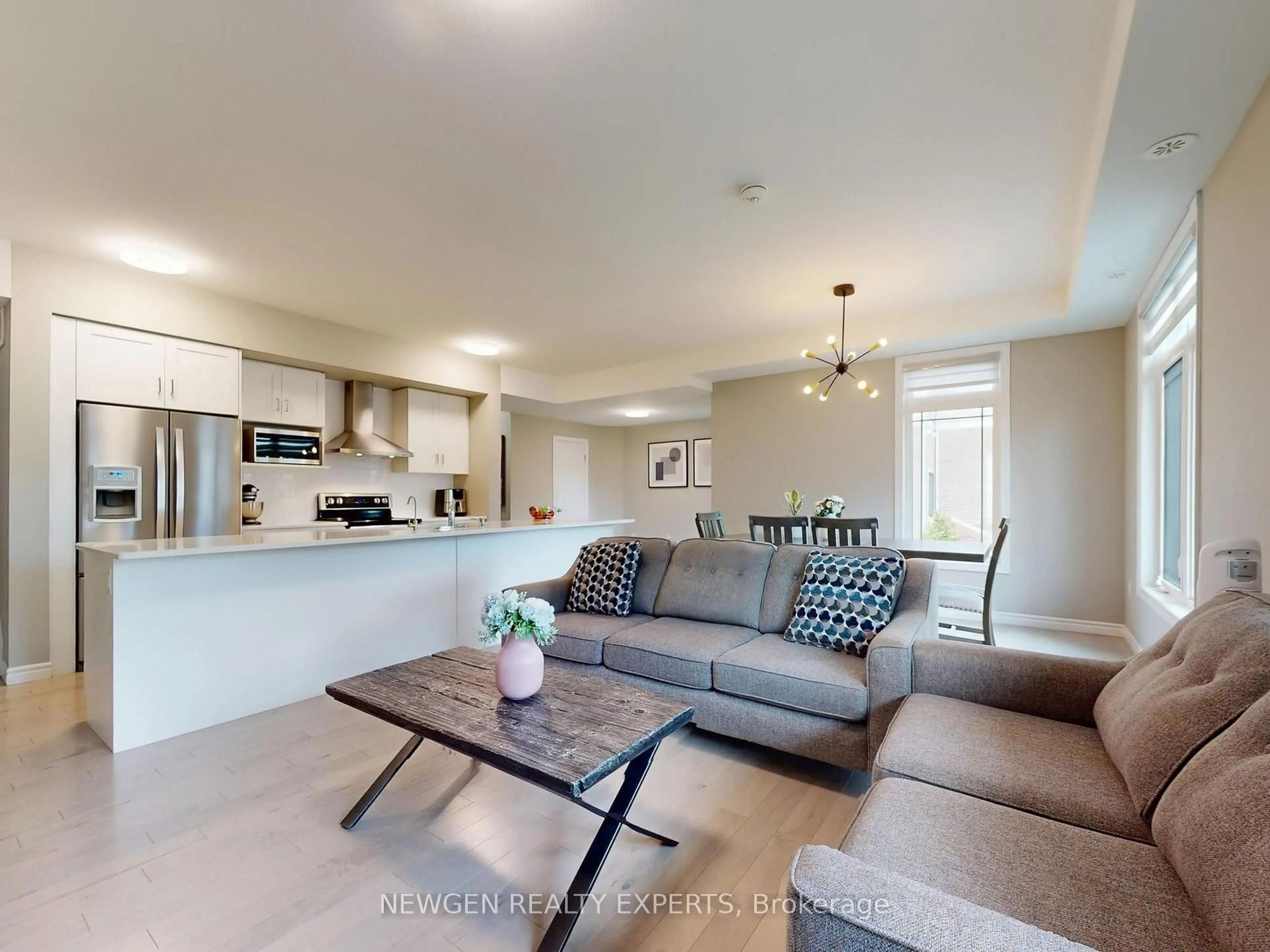 Living room with furniture, unknown for 107 WESTRA Dr #48, Guelph/Eramosa Ontario N1K 0A5