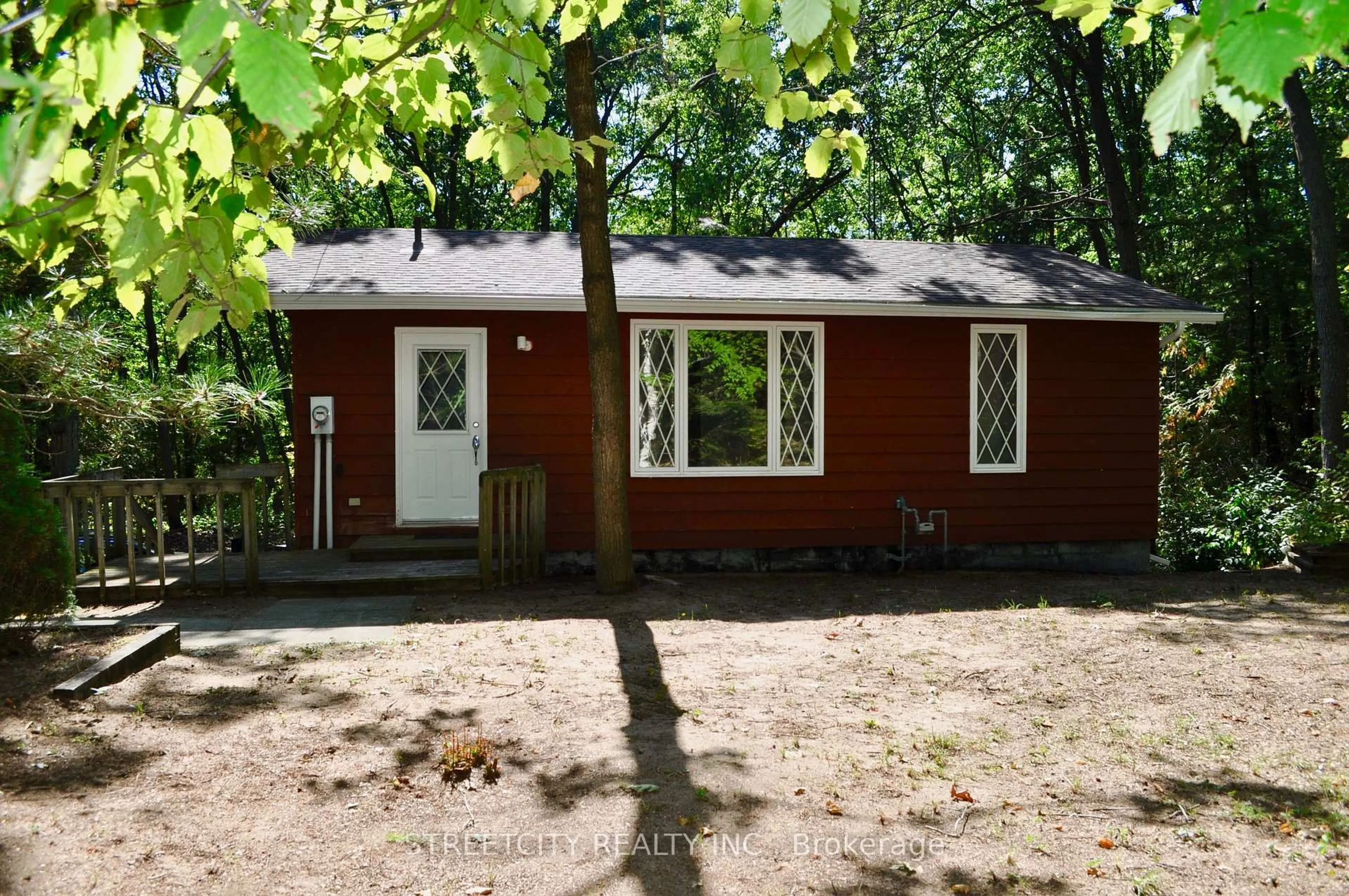Unknown for 10271 Mary Ave, Lambton Shores Ontario N0M 1T0