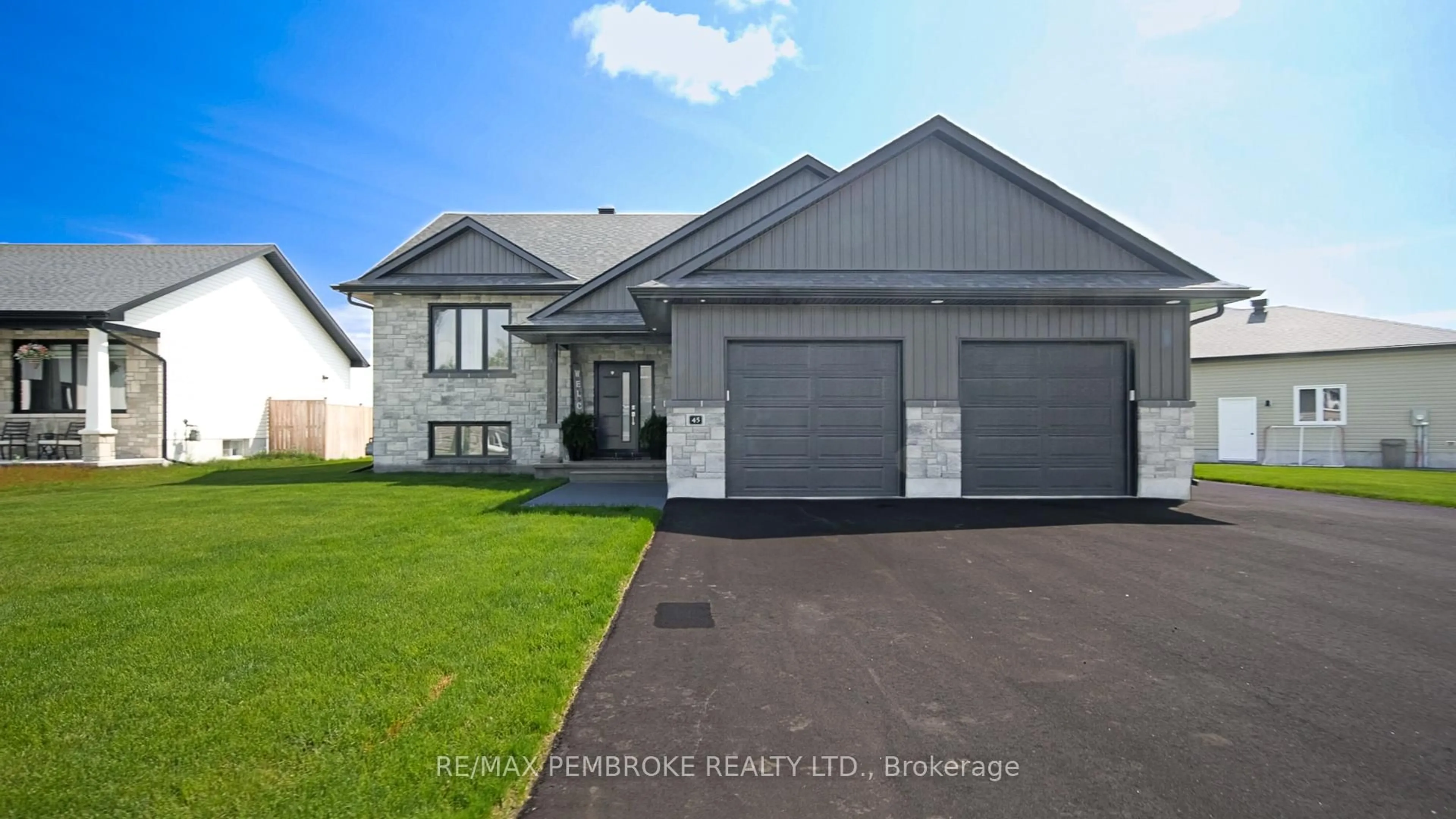 Home with vinyl exterior material, street for 45 Liam St, Petawawa Ontario K8H 0G7