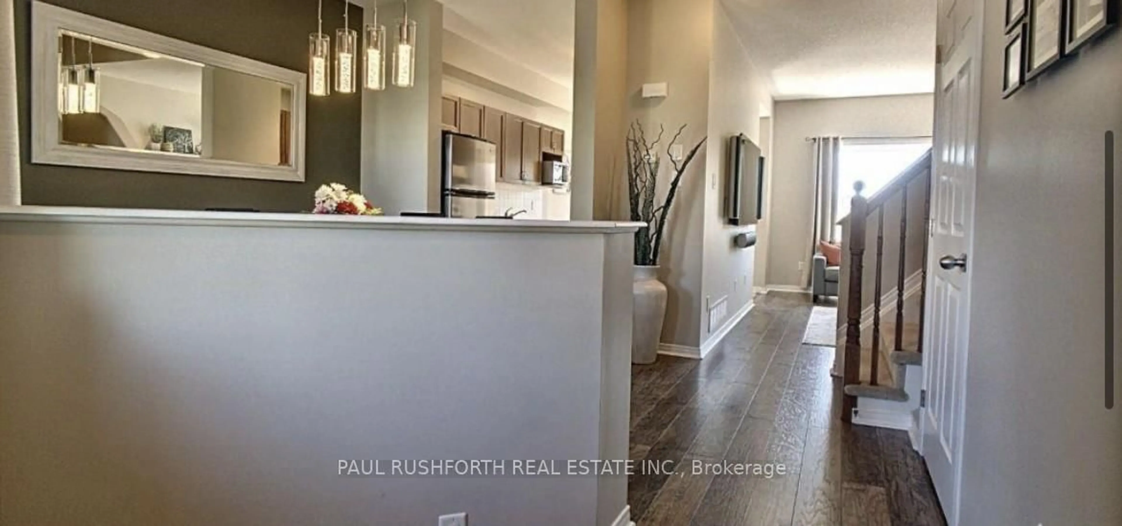 Indoor entryway for 173 Dahlia St, Clarence-Rockland Ontario K4K 0G1
