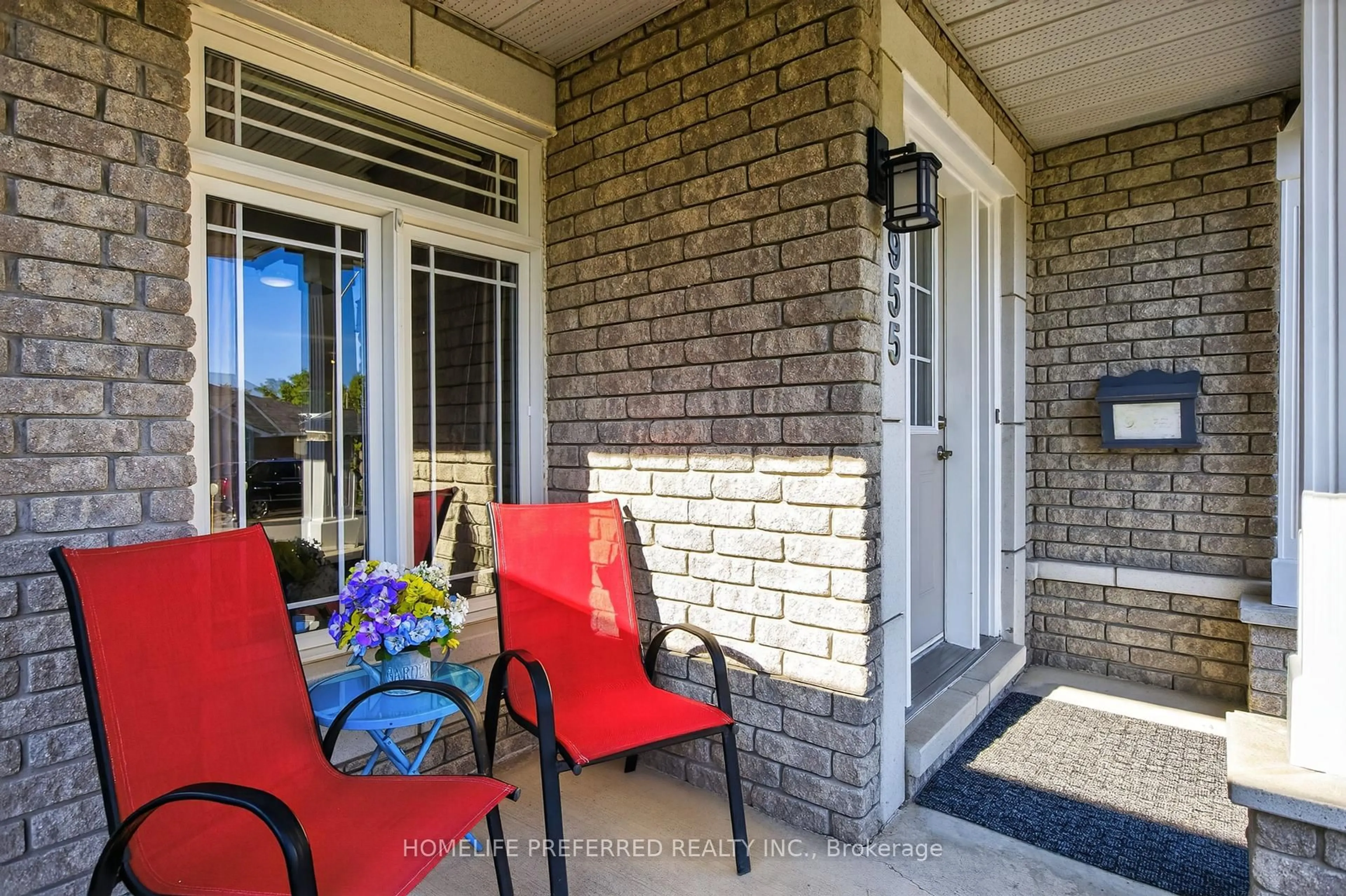 Patio, street for 955 Ralphson Cres, Peterborough Ontario K9J 8R5