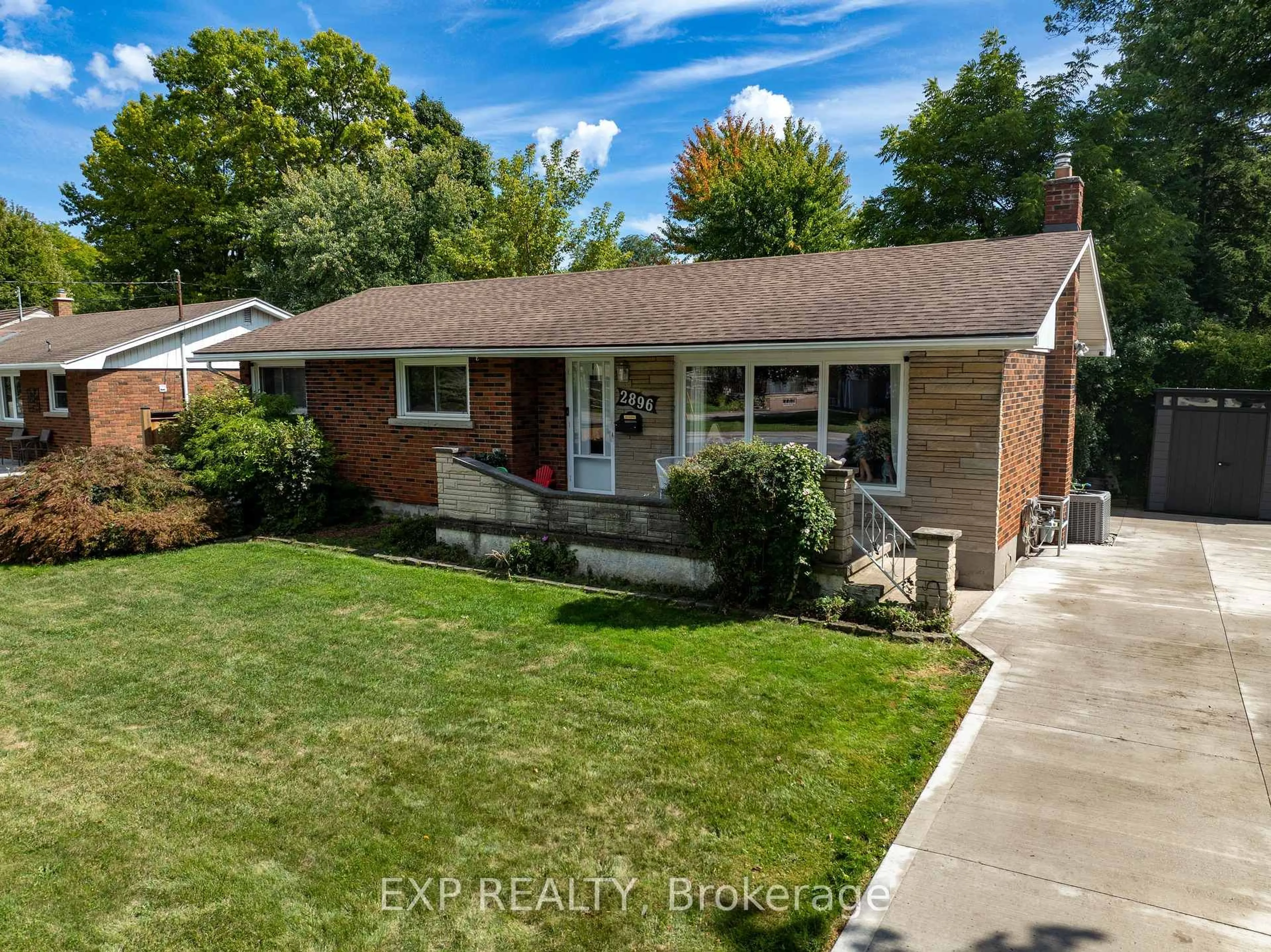 Home with brick exterior material, street for 2896 Portage Rd, Niagara Falls Ontario L2J 2J5