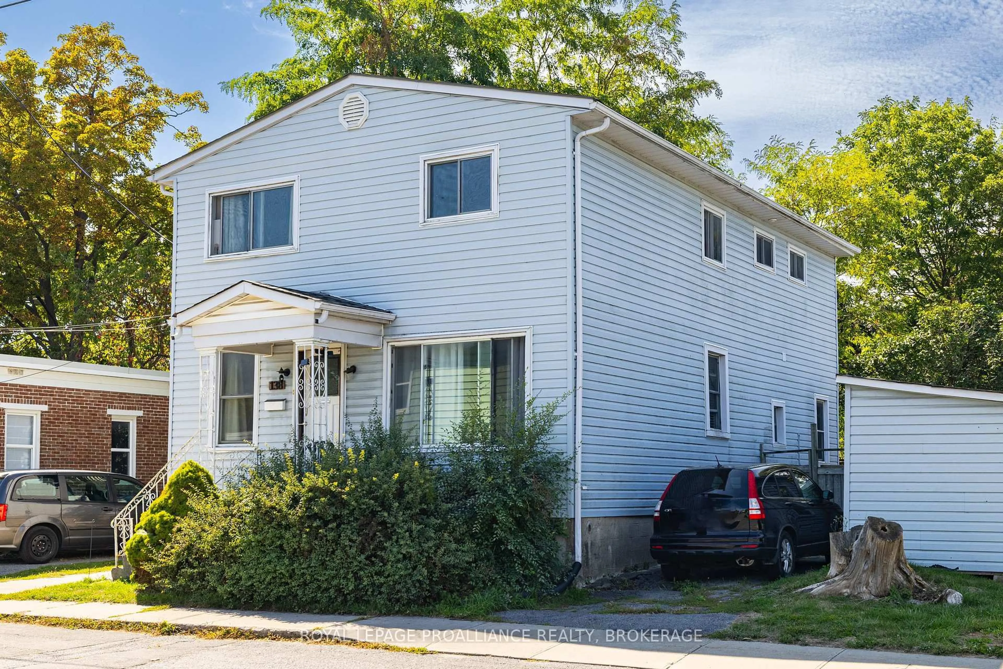 Home with vinyl exterior material, street for 138 Chatham St, Kingston Ontario K7K 4H4