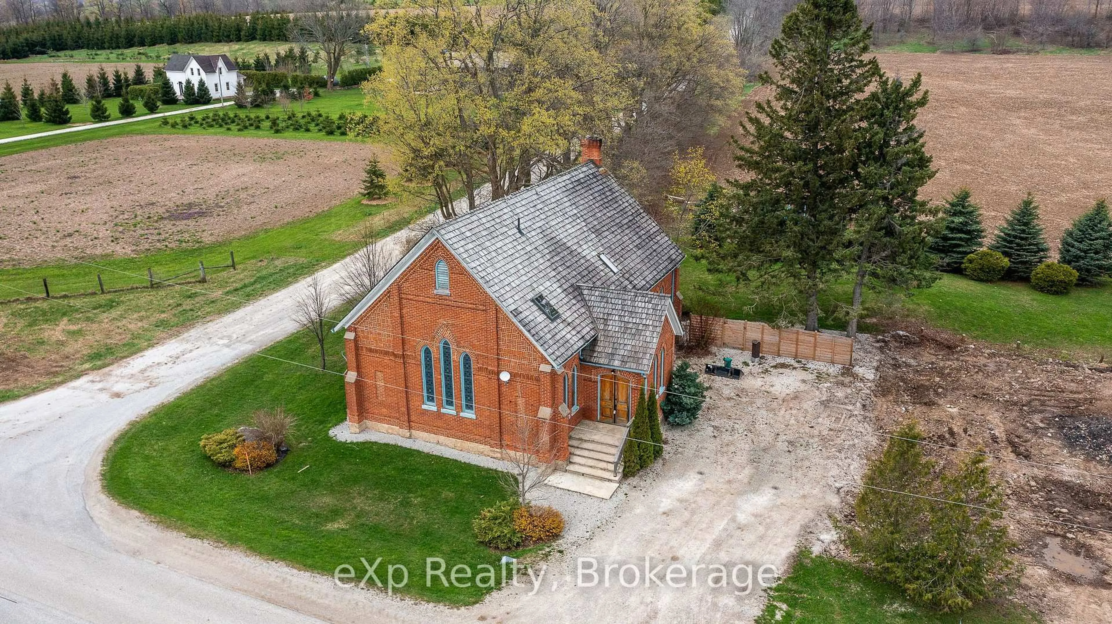 A pic from outside/outdoor area/front of a property/back of a property/a pic from drone, building for 137190 Grey Road 12, Meaford Ontario N4L 1W6