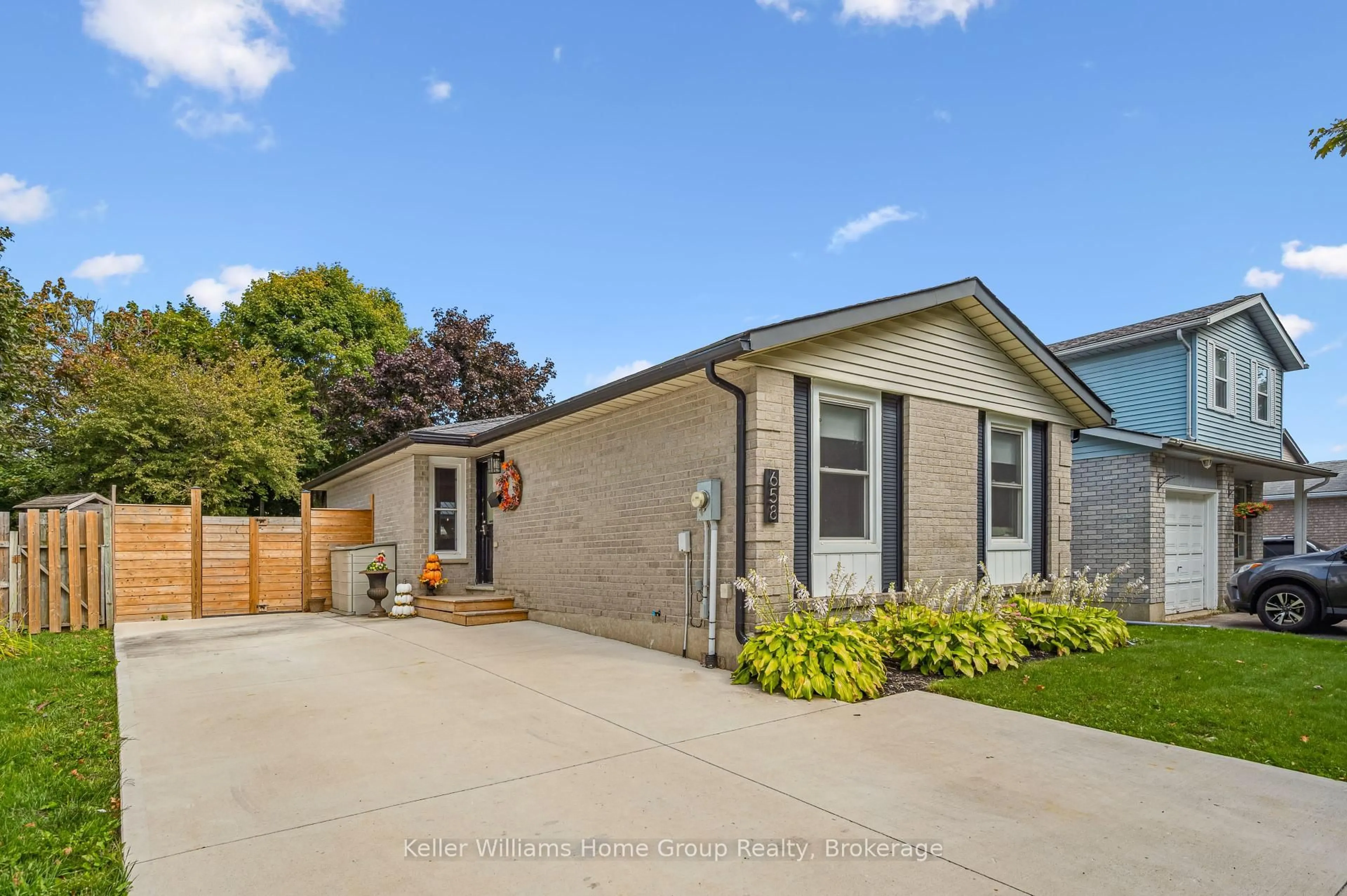 Home with brick exterior material, street for 658 Holman Cres, Centre Wellington Ontario N1M 3M2