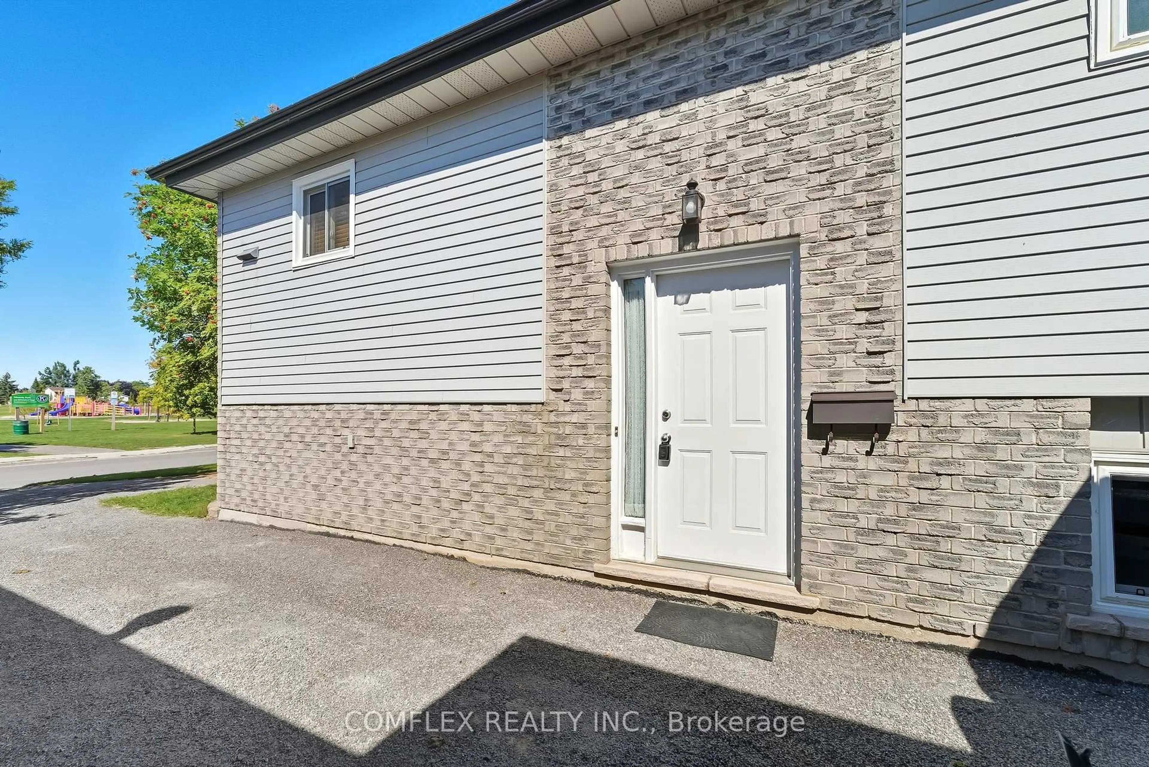 Unknown for 229 MIDDLEFIELD Rd, Peterborough Ontario K9J 8H4