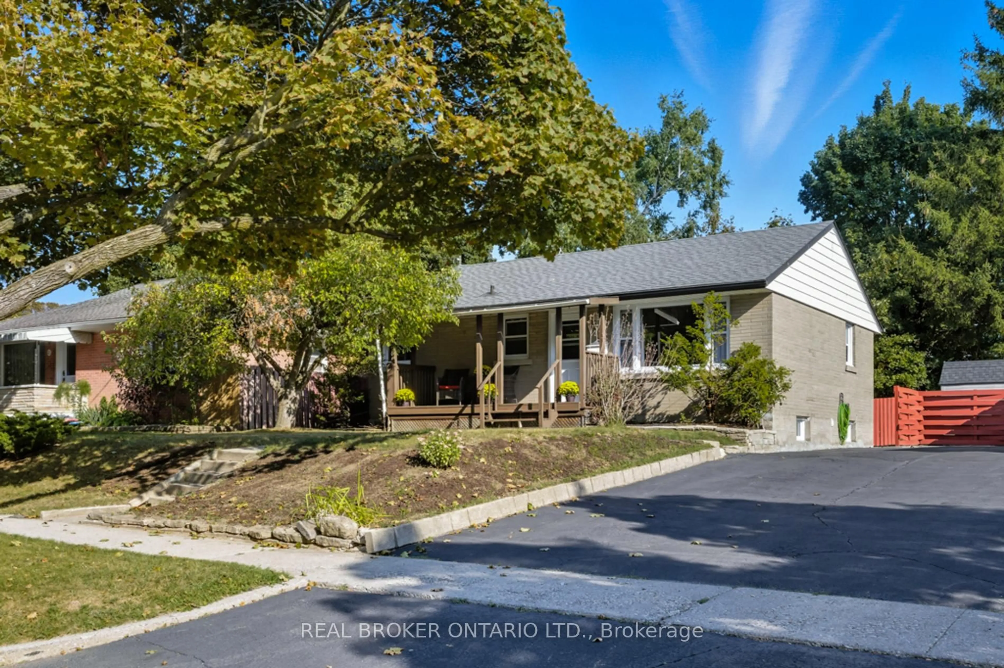 Unknown for 27 Broadmoor Ave, Kitchener Ontario N2C 1Y6