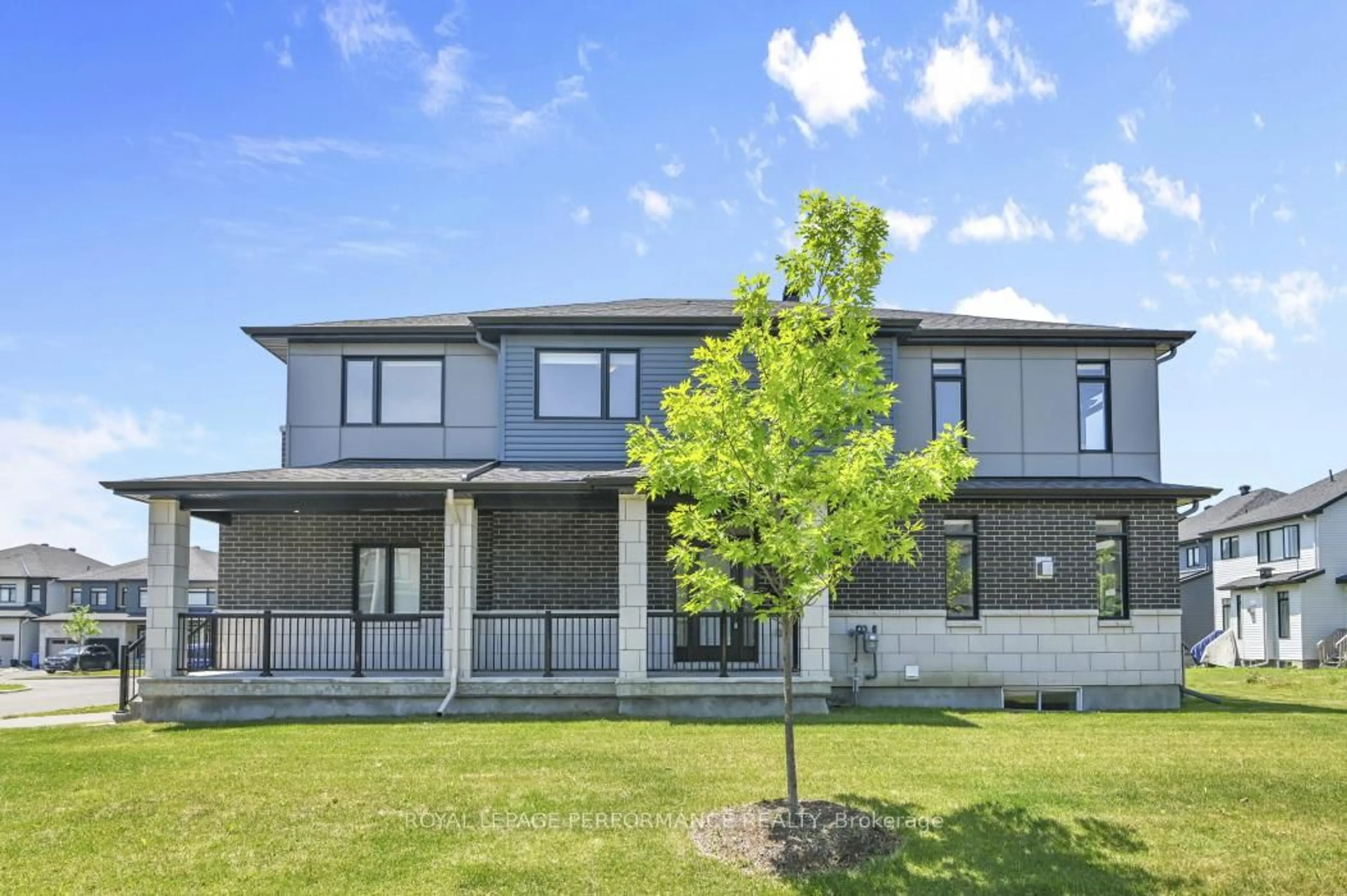 Home with brick exterior material, unknown for 70 Nettle Cres, Ottawa Ontario K1T 0W9