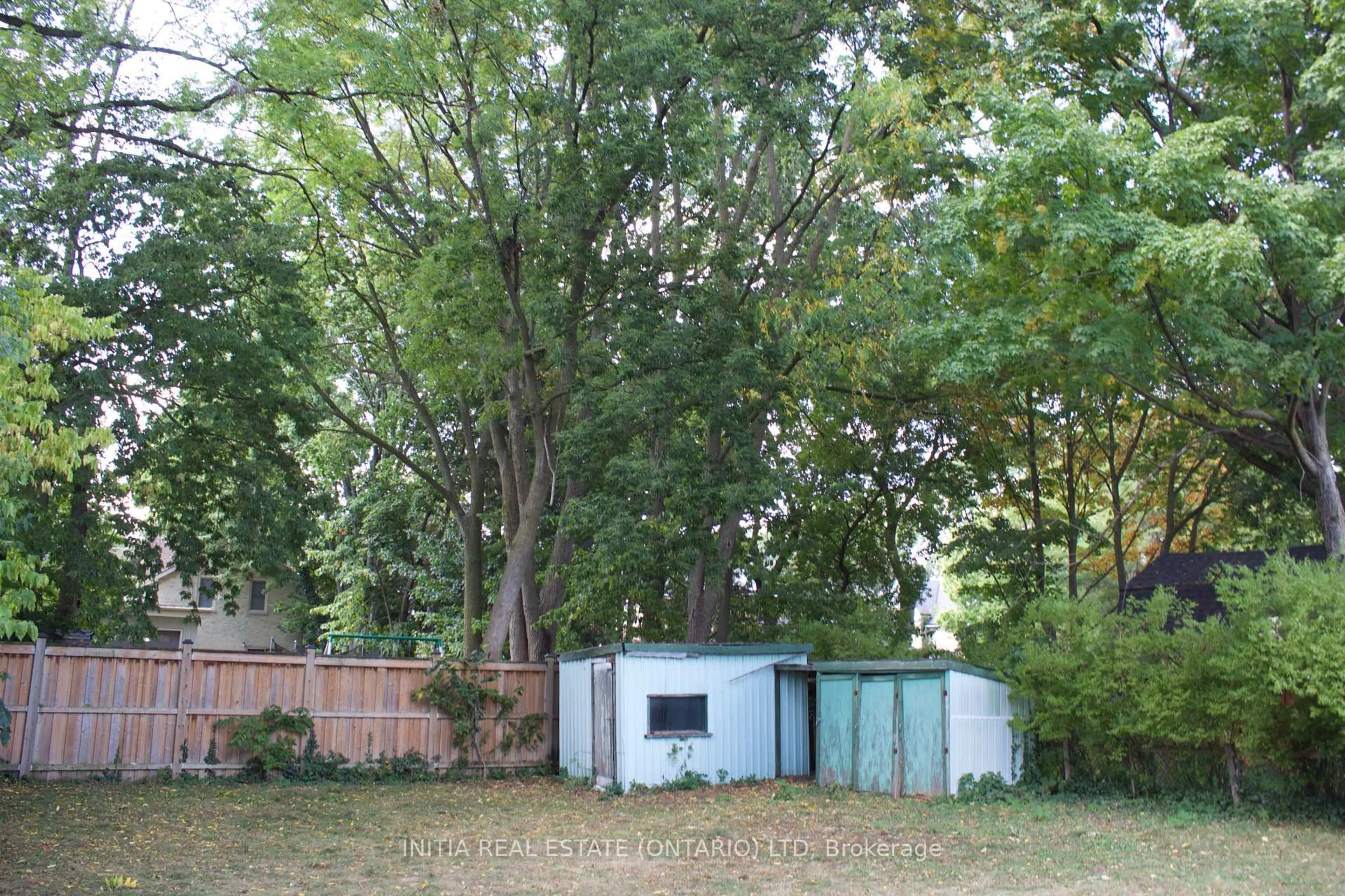 Shed for 23 Miles St, London East Ontario N5Y 2T7