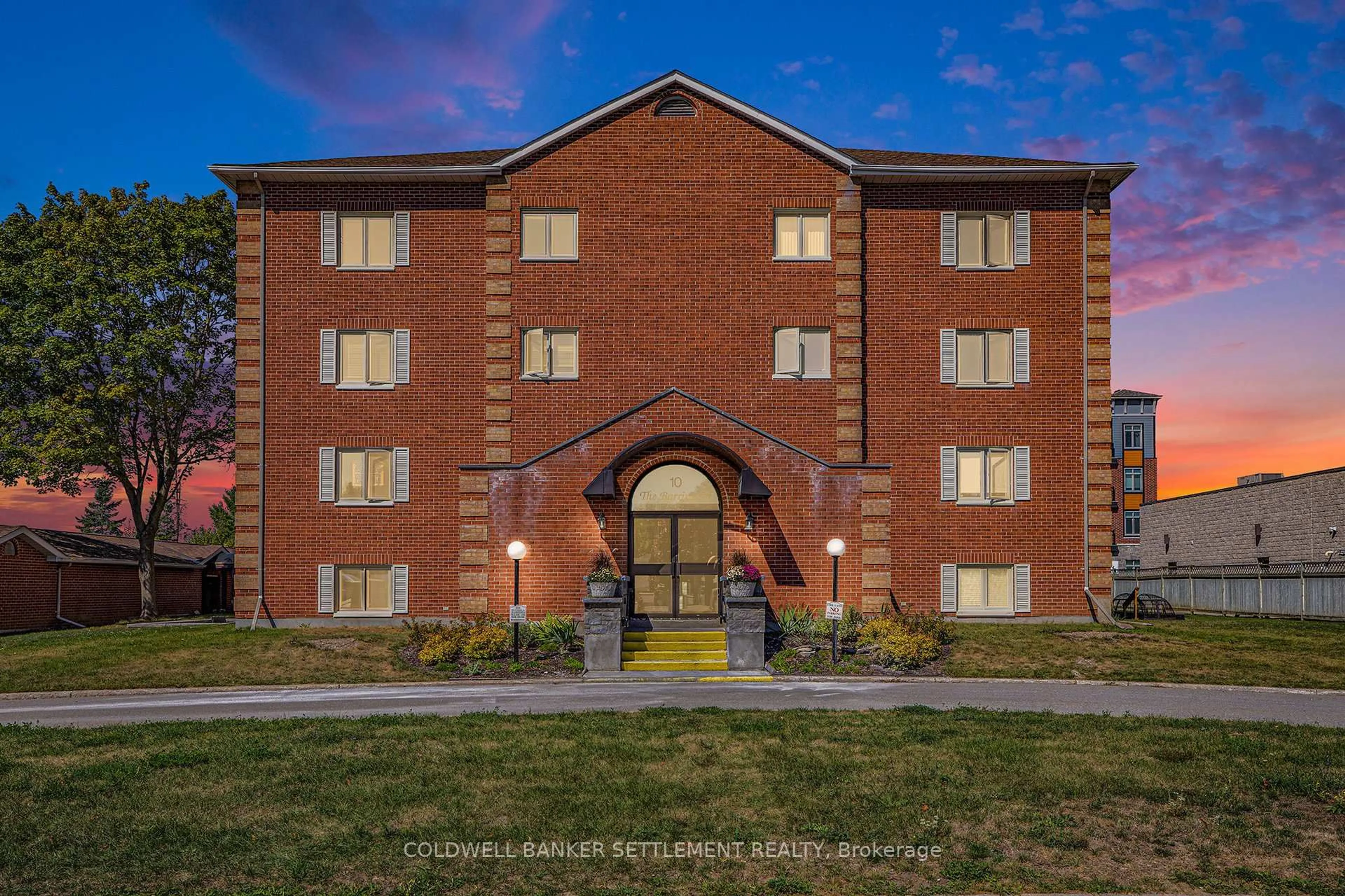 Unknown for 10 Armstrong Dr #301, Smiths Falls Ontario K7A 5H8