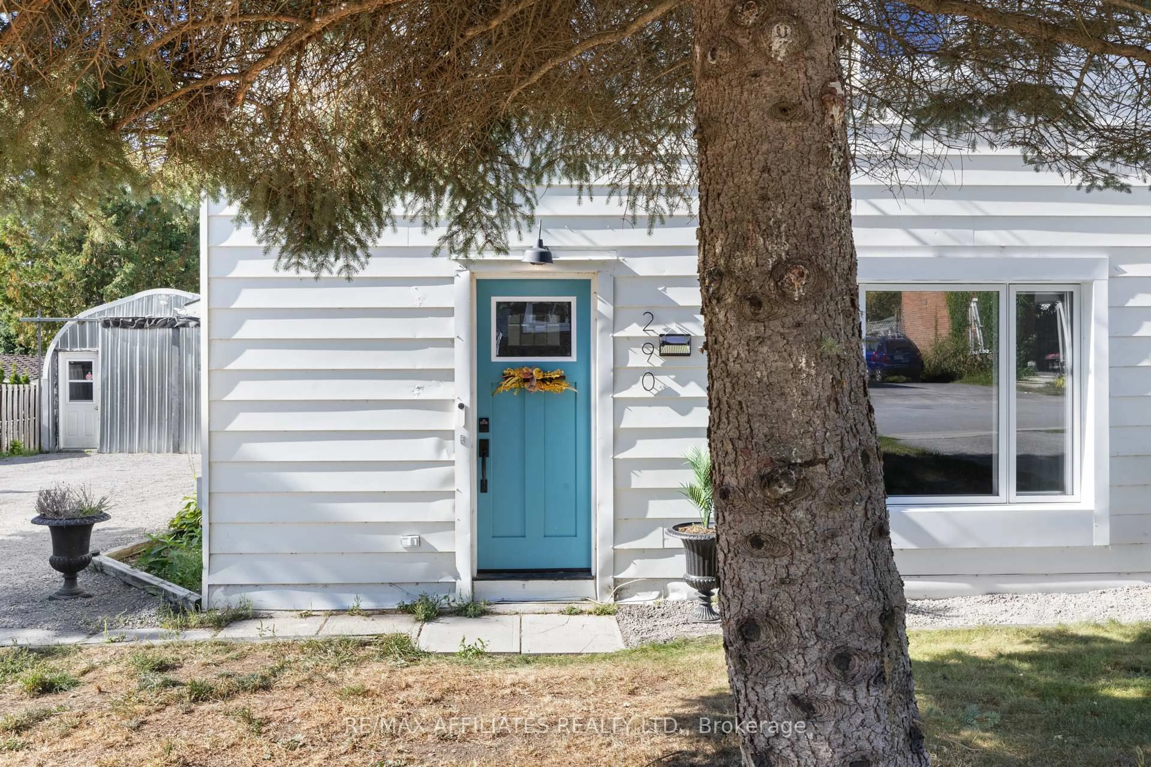 Home with vinyl exterior material, street for 290 Water St, Almonte Ontario K0A 1A0