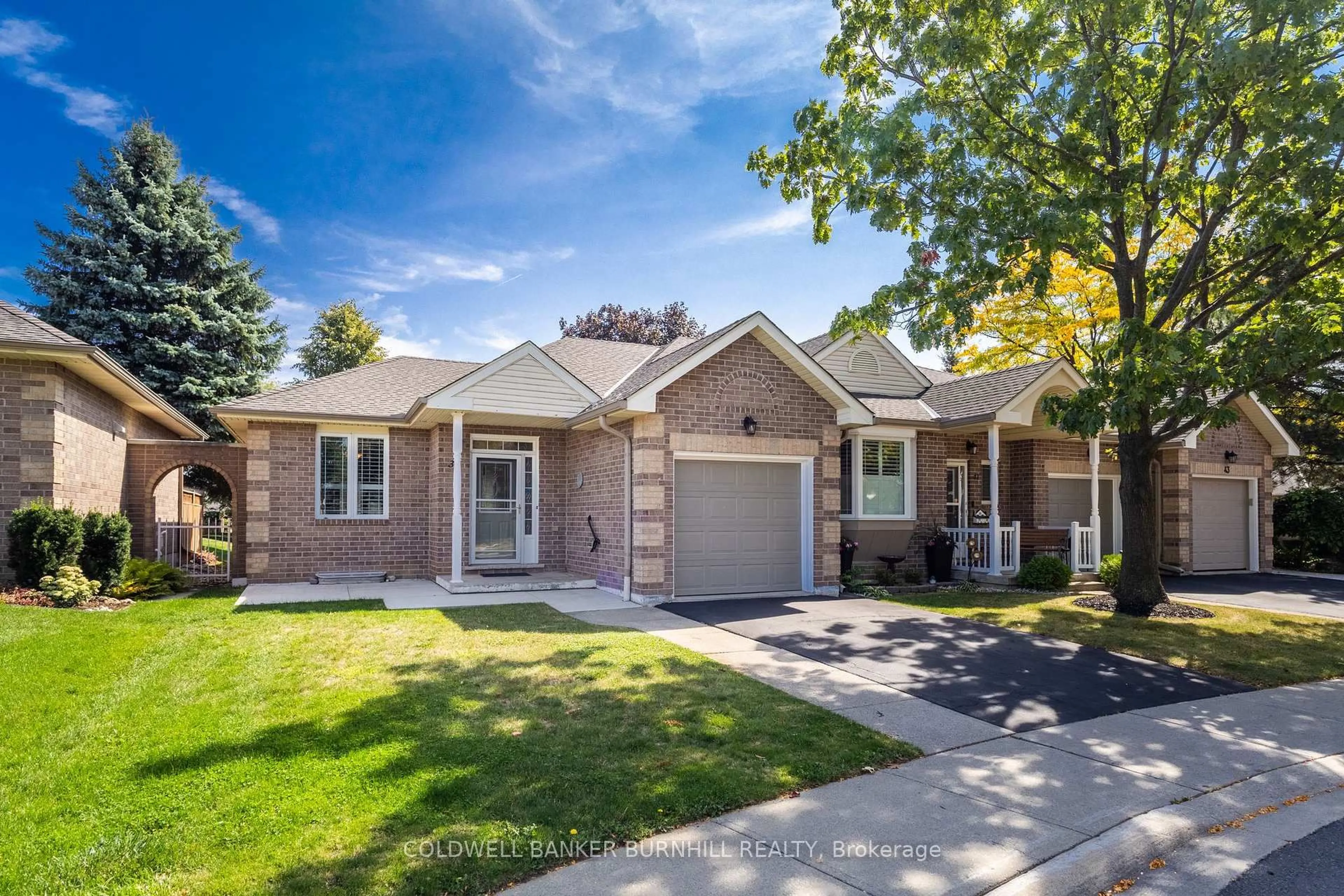 Home with brick exterior material, street for 39 Twenty Place Blvd, Hamilton Ontario L0R 1W0