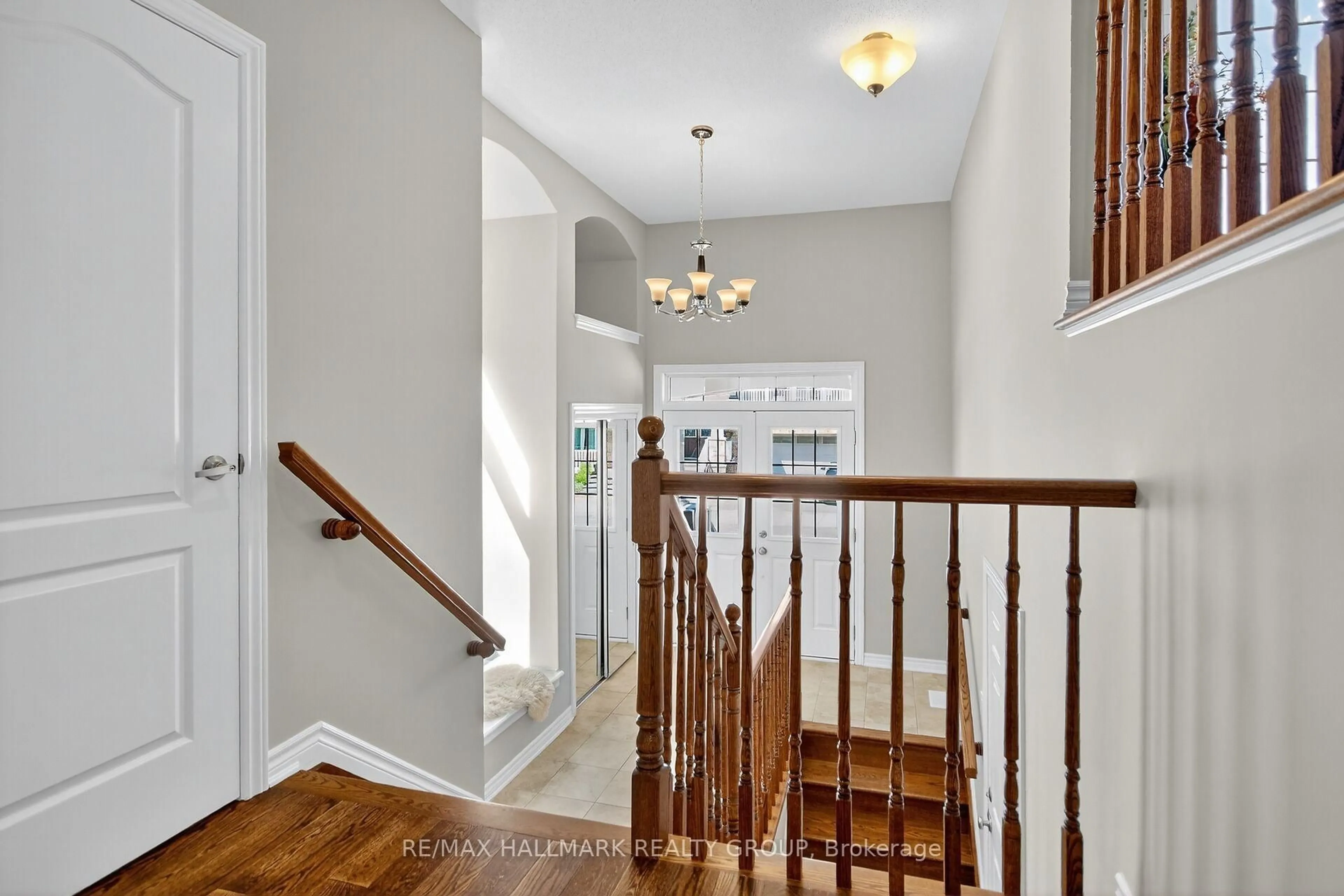 Unknown for 372 Gallantry Way, Ottawa Ontario K2S 0R1