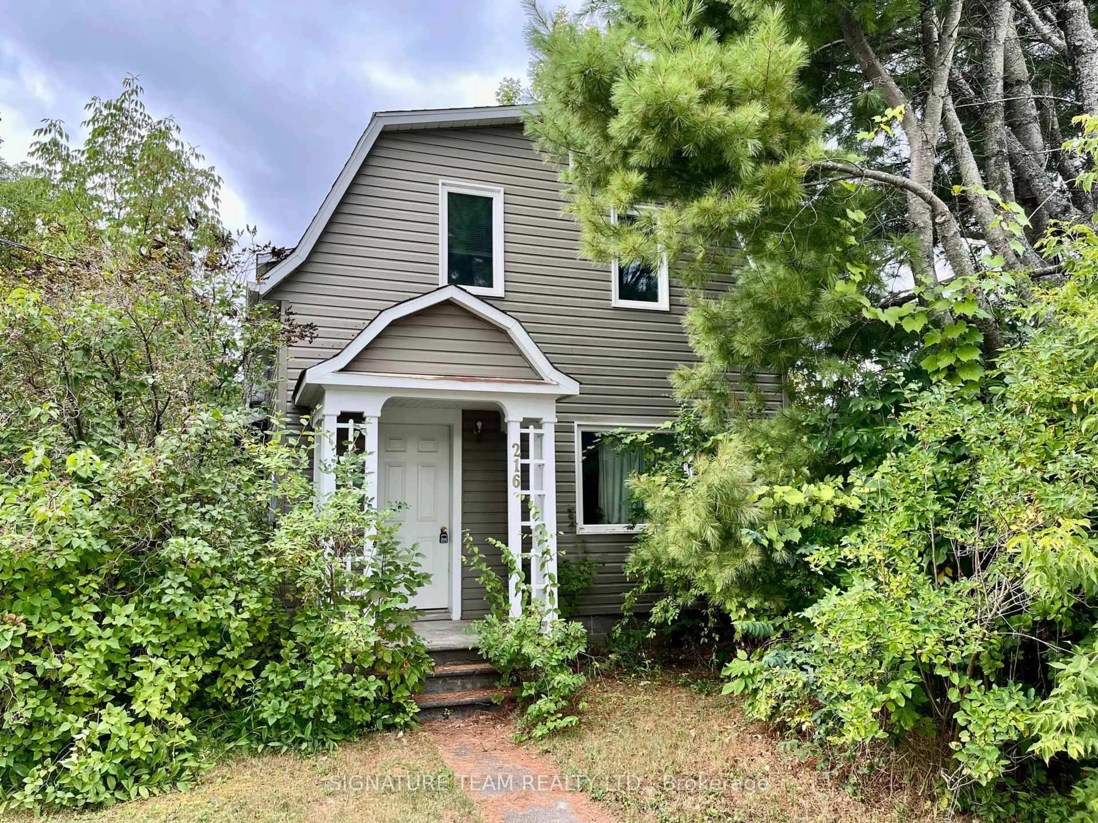 Unknown for 216 Jane St, Eganville Ontario K0J 1T0