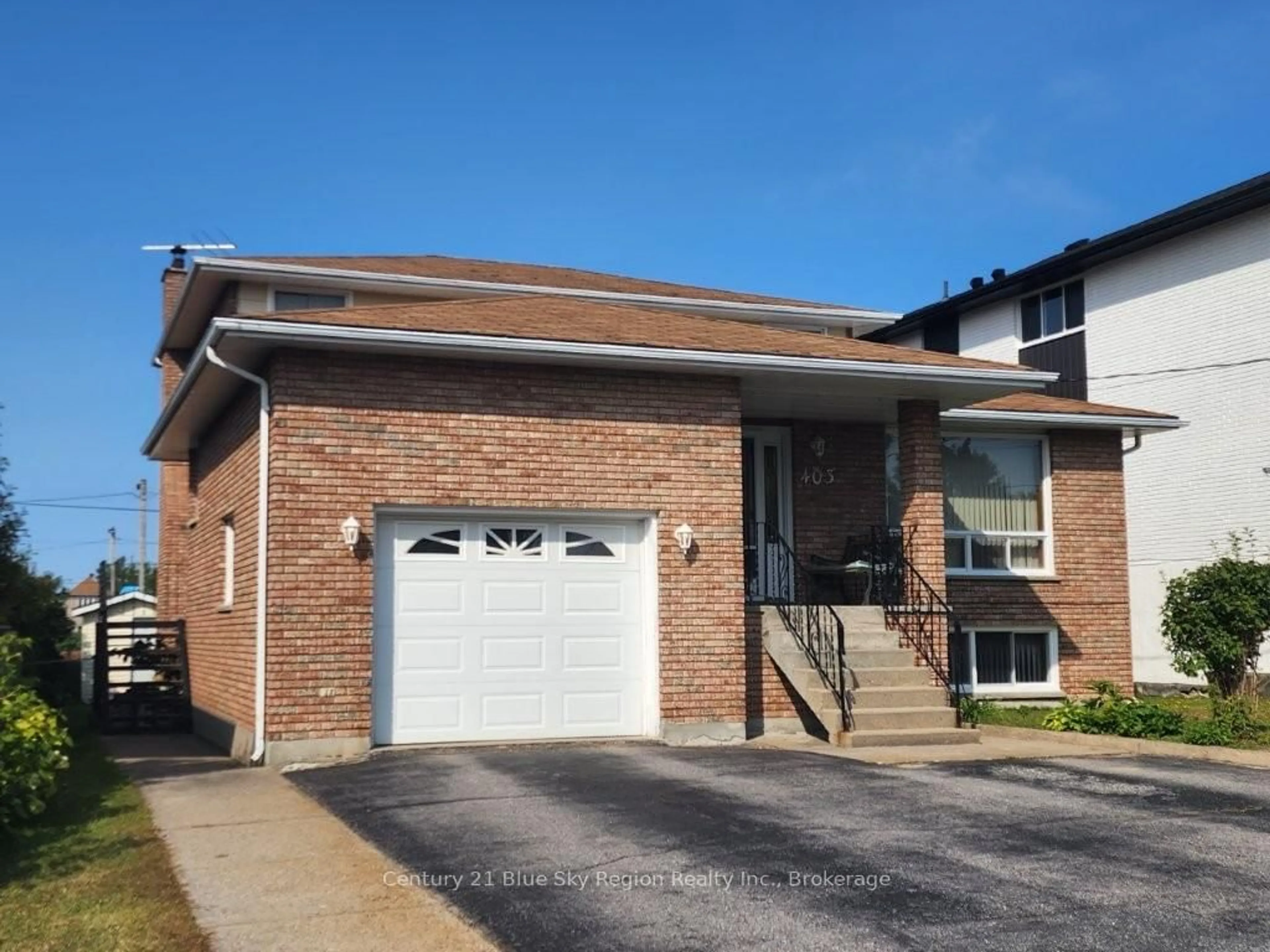 Home with brick exterior material, street for 403 Princess St, North Bay Ontario P1B 6C7