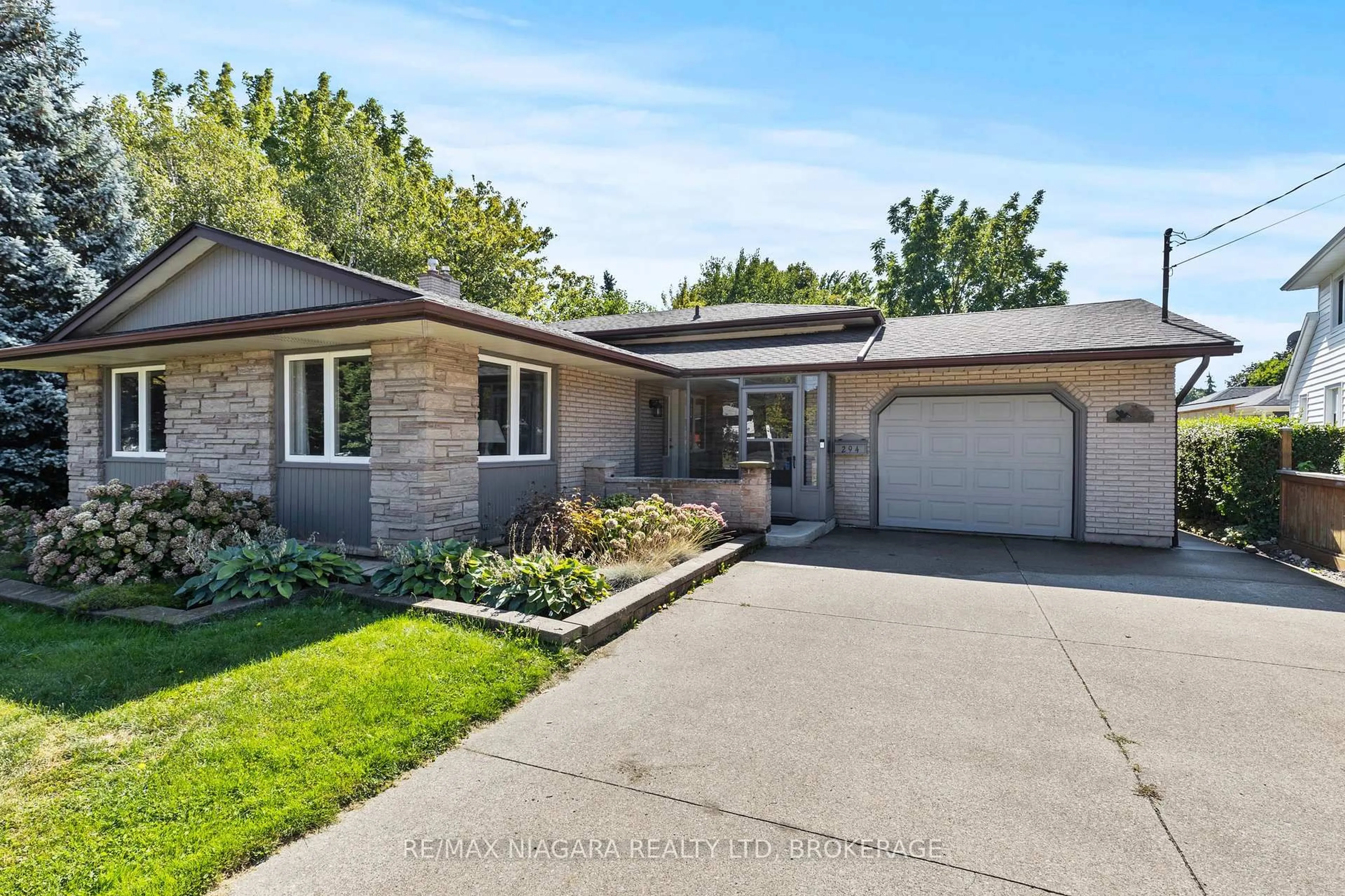 Home with brick exterior material, street for 294 Lakeshore Rd, St. Catharines Ontario L2M 6C3