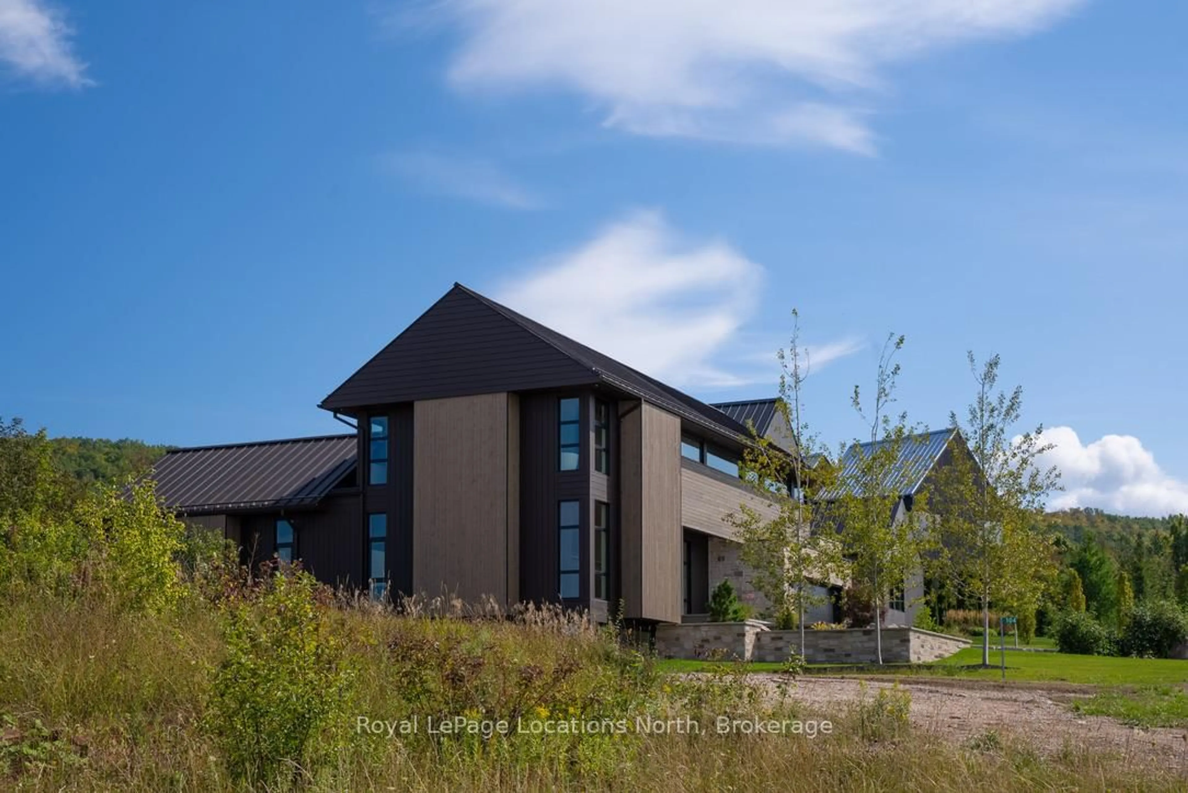 Unknown for 104 Maryward Cres, Blue Mountains Ontario N0H 1J0