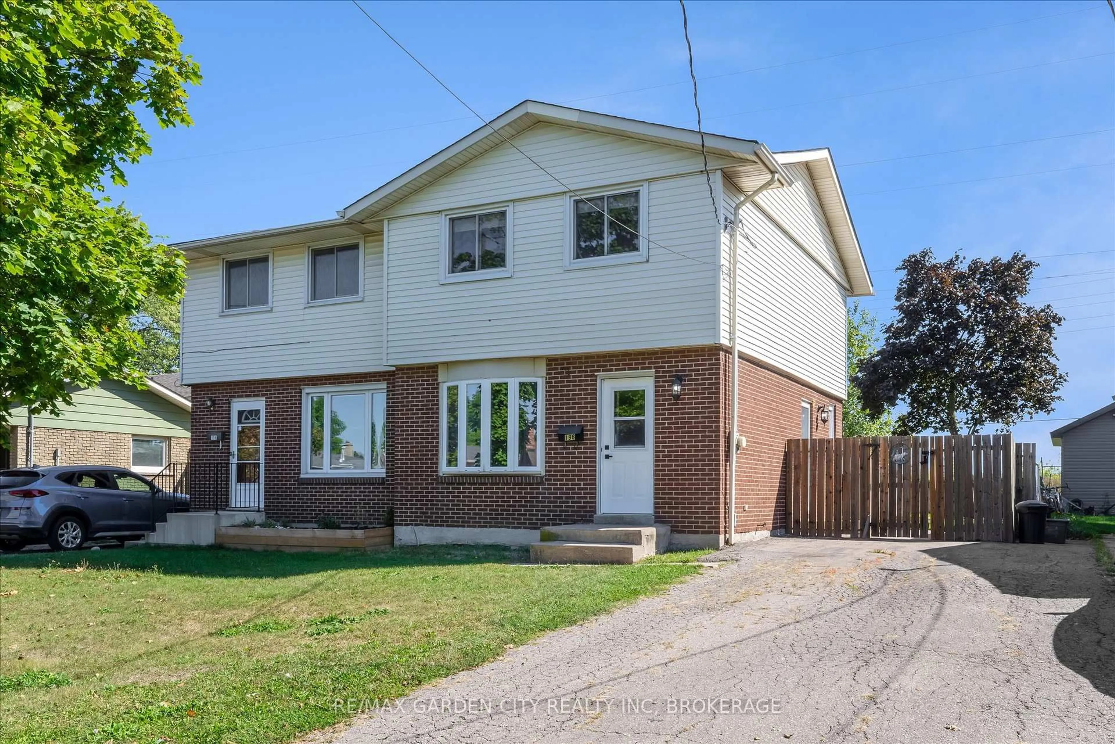 Unknown for 196 St Augustine Dr, St. Catharines Ontario L2P 3L5