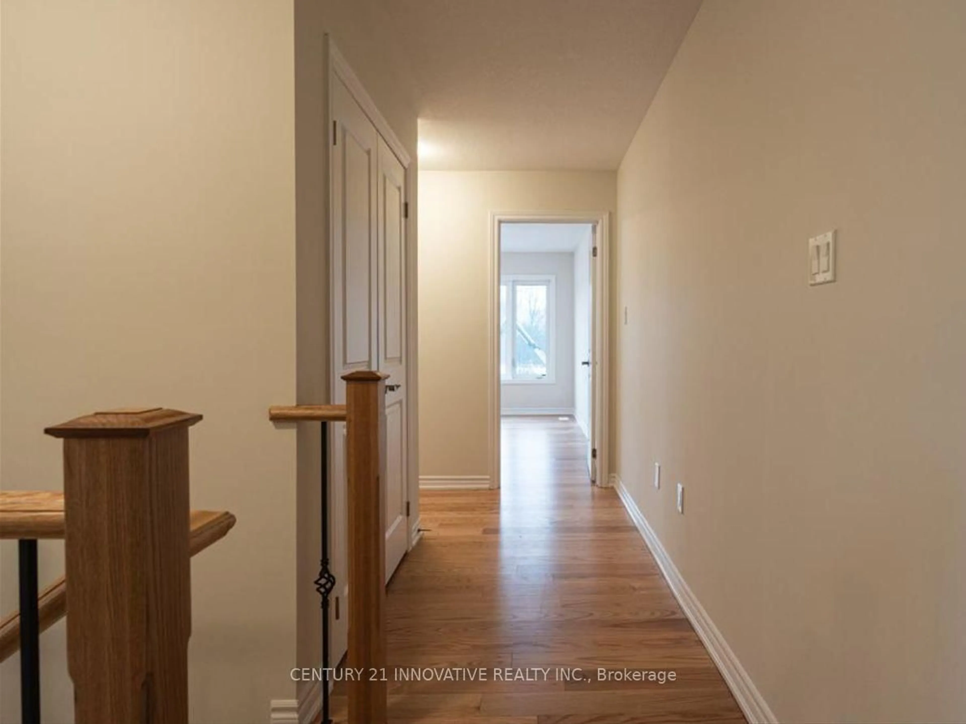 Indoor entryway for 17 Gilham Way, Brant Ontario N3L 0M7
