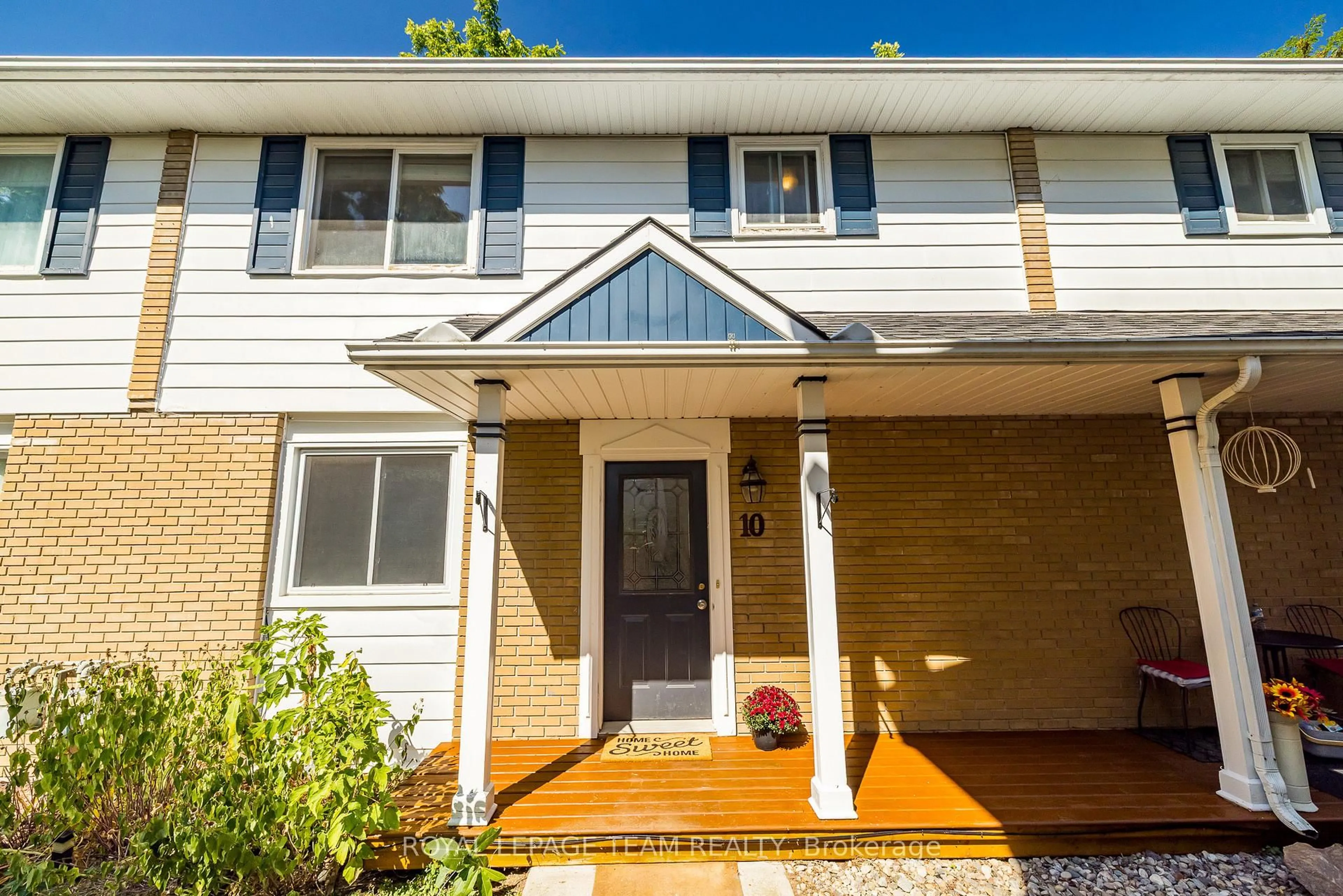 Home with vinyl exterior material, street for 105 Parkinson St St #10, North Grenville Ontario K0G 1J0