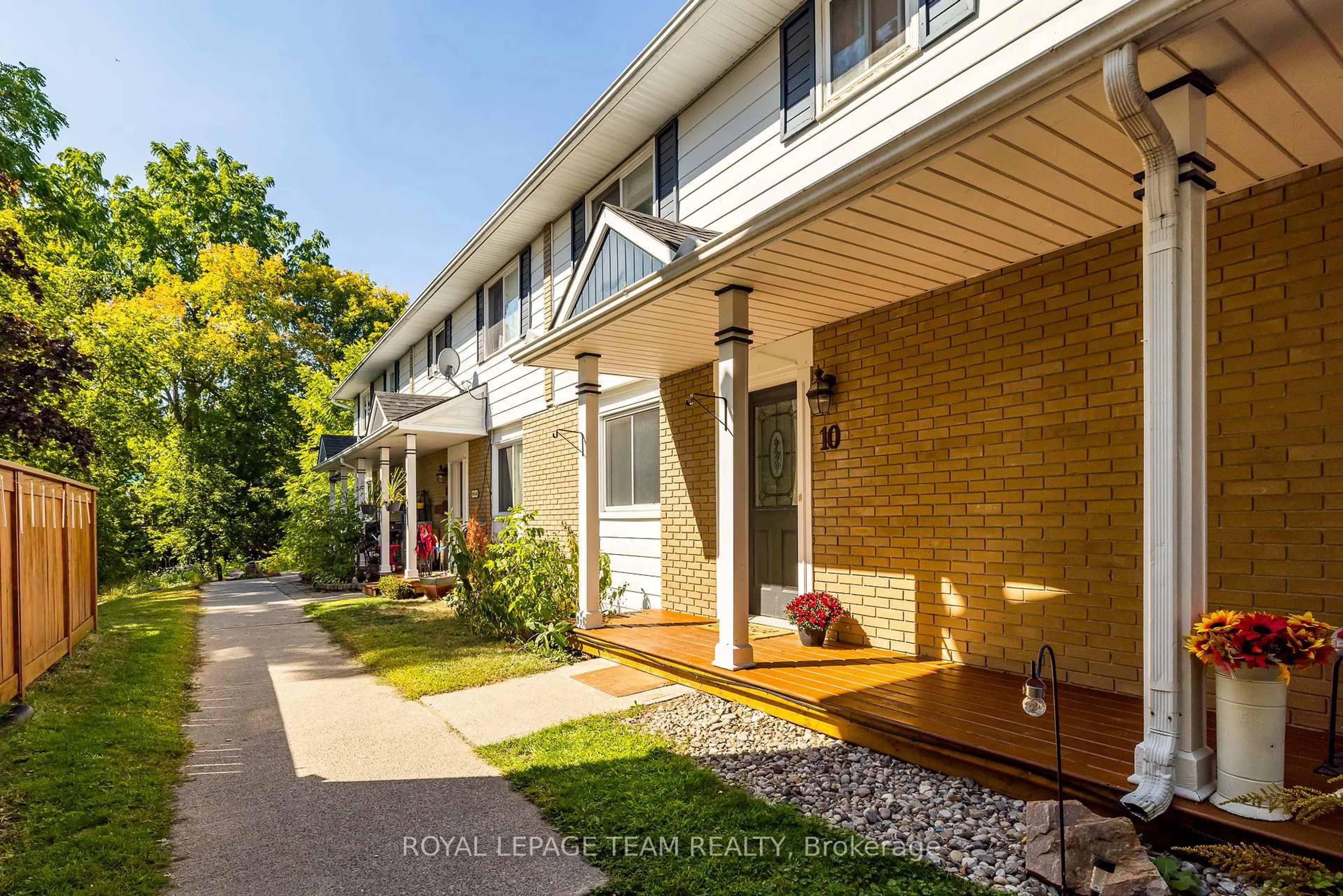 Unknown for 105 Parkinson St St #10, North Grenville Ontario K0G 1J0