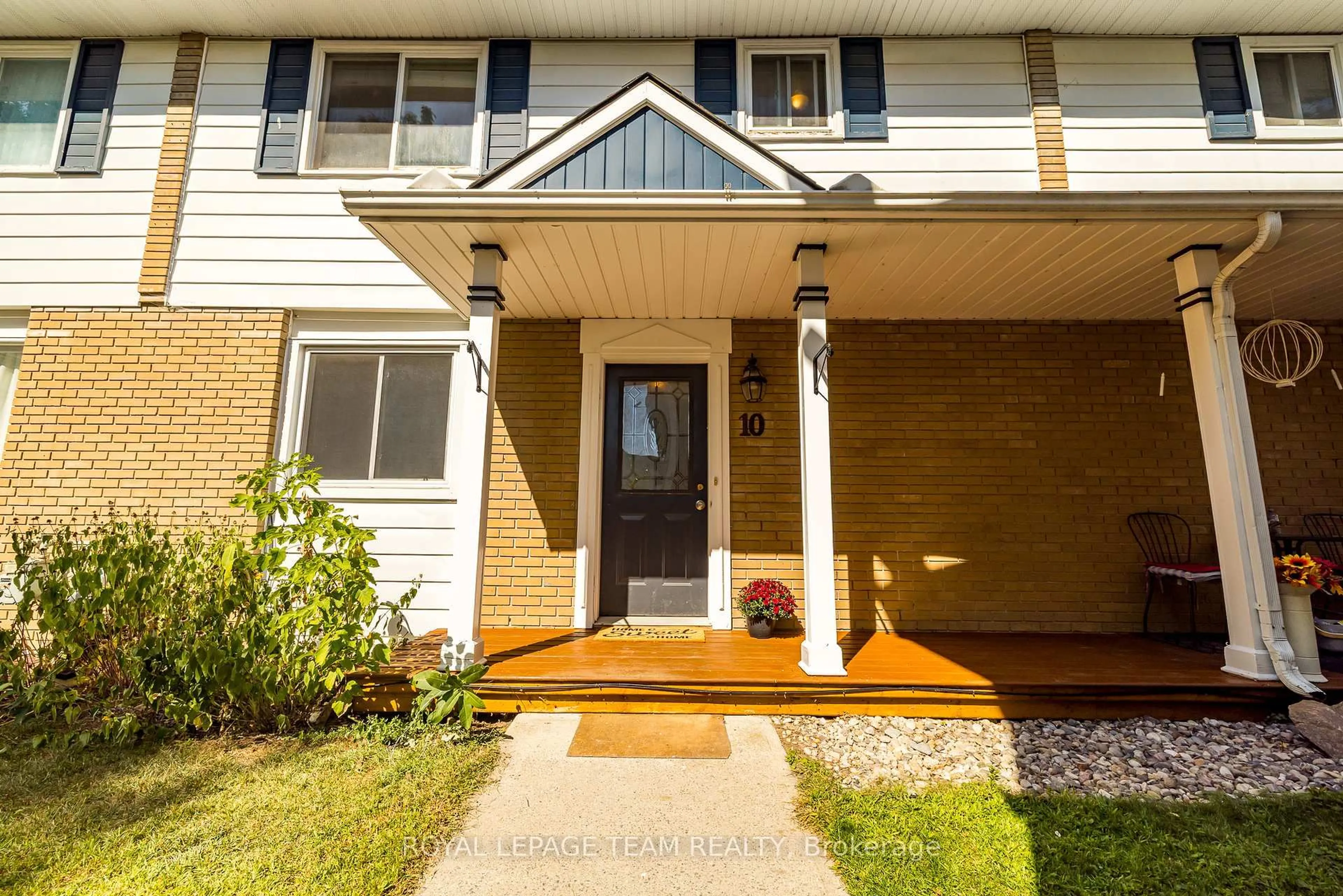 Unknown for 105 Parkinson St St #10, North Grenville Ontario K0G 1J0