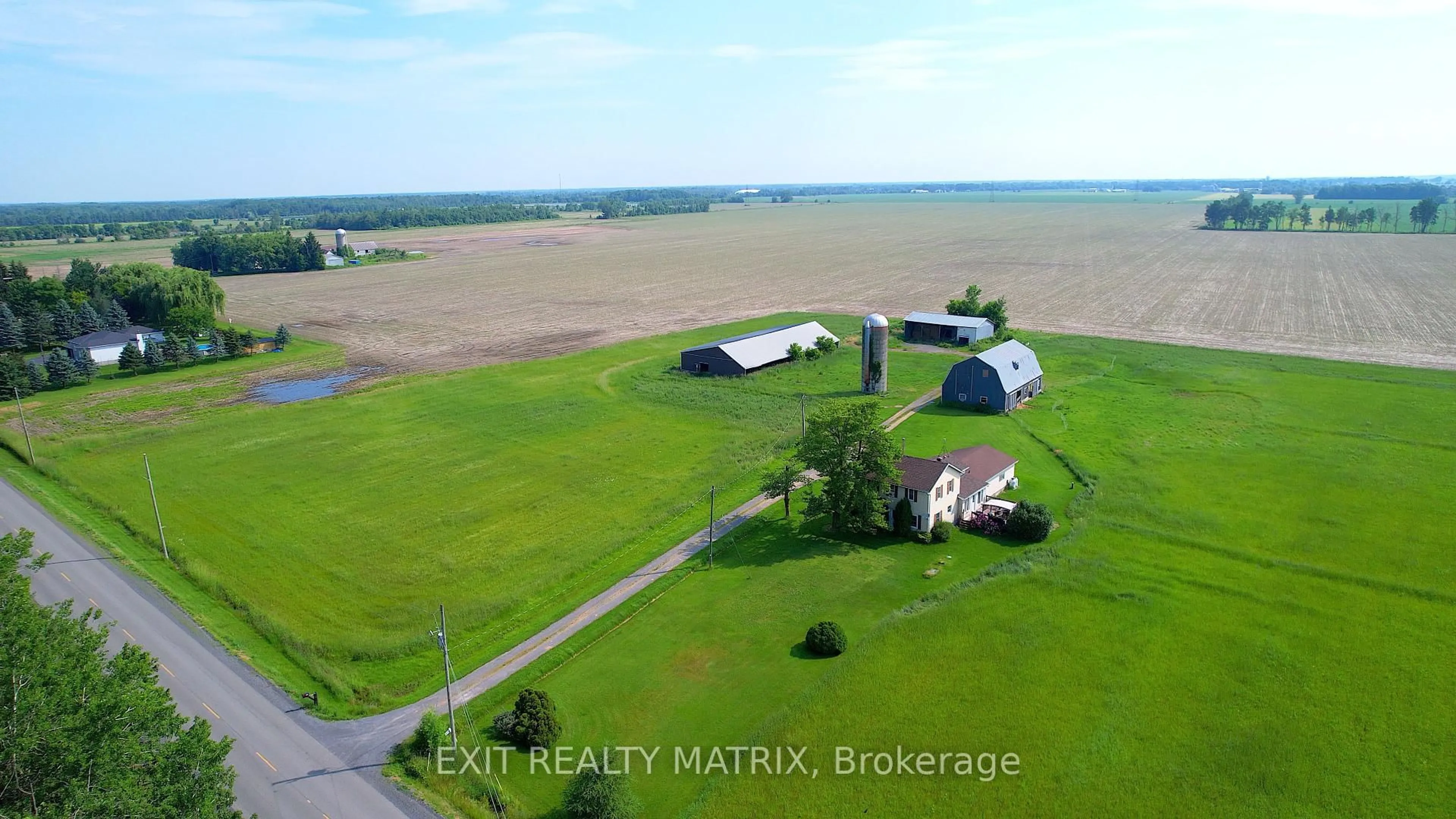 A pic from outside/outdoor area/front of a property/back of a property/a pic from drone, water/lake/river/ocean view for 1467 Wade Rd, Russell Ontario K4R 1E5