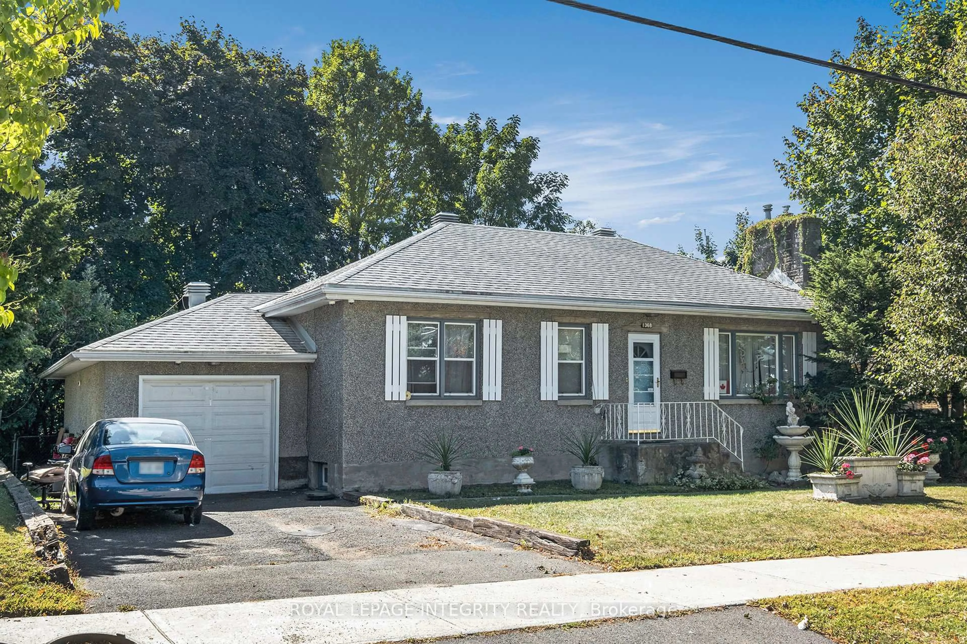 Home with brick exterior material, street for 1368 Kilborn Ave, Ottawa Ontario K1H 6L8
