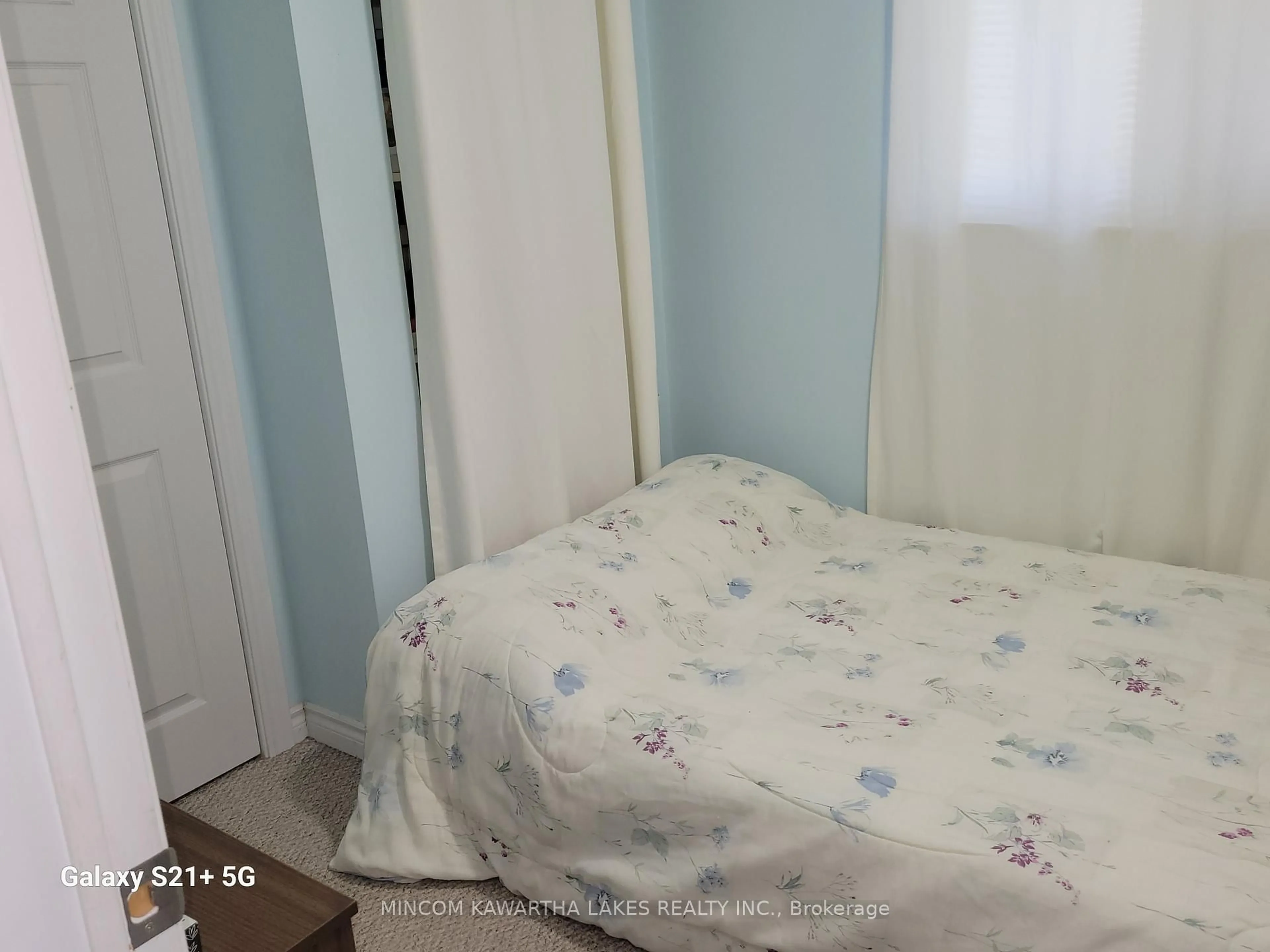 A pic of a room for 1974 Selwyn Rd, Selwyn Ontario K0L 2H0
