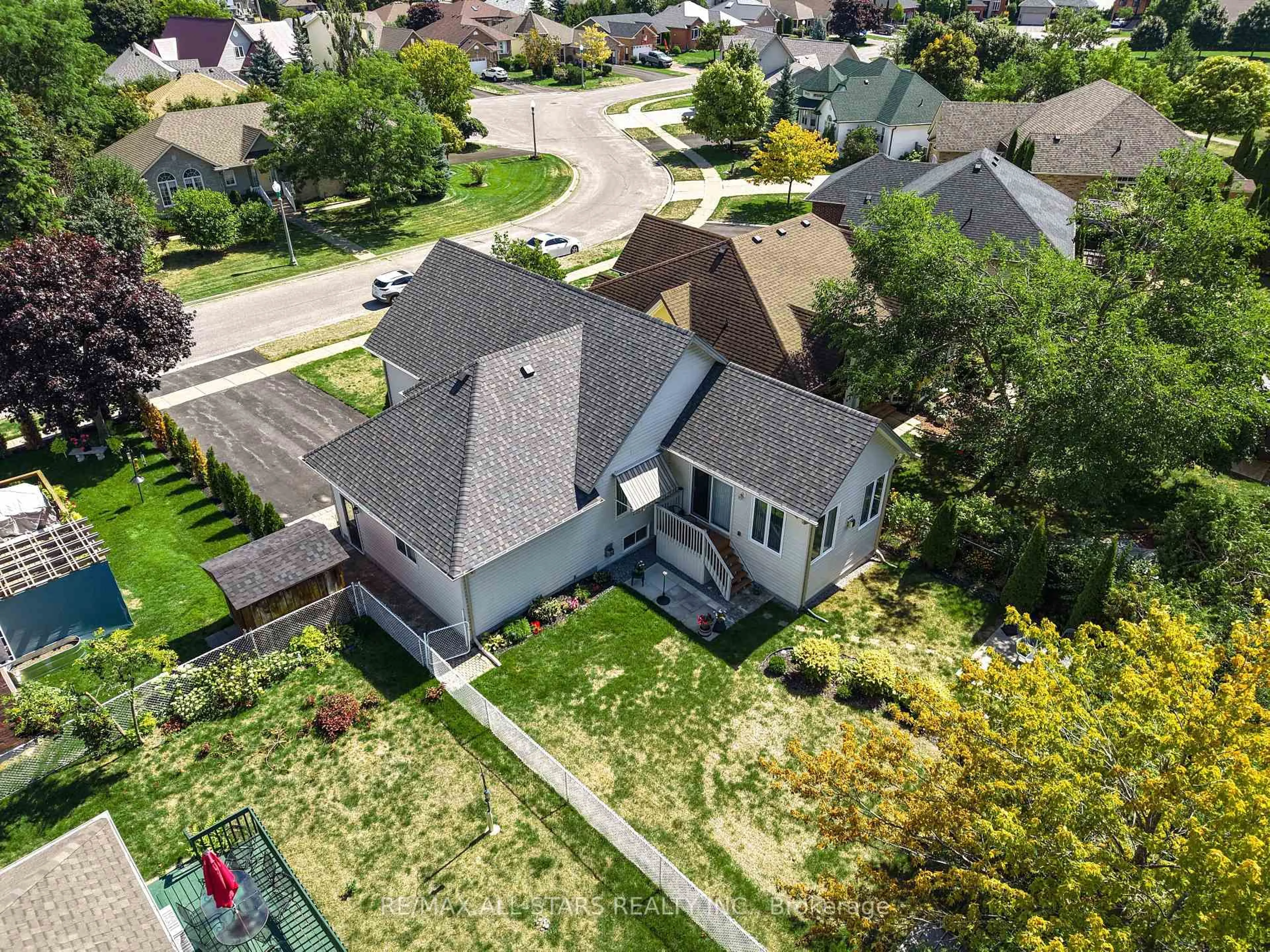 A pic from outside/outdoor area/front of a property/back of a property/a pic from drone, street for 45 Lori Blvd, Kawartha Lakes Ontario K9V 6B6