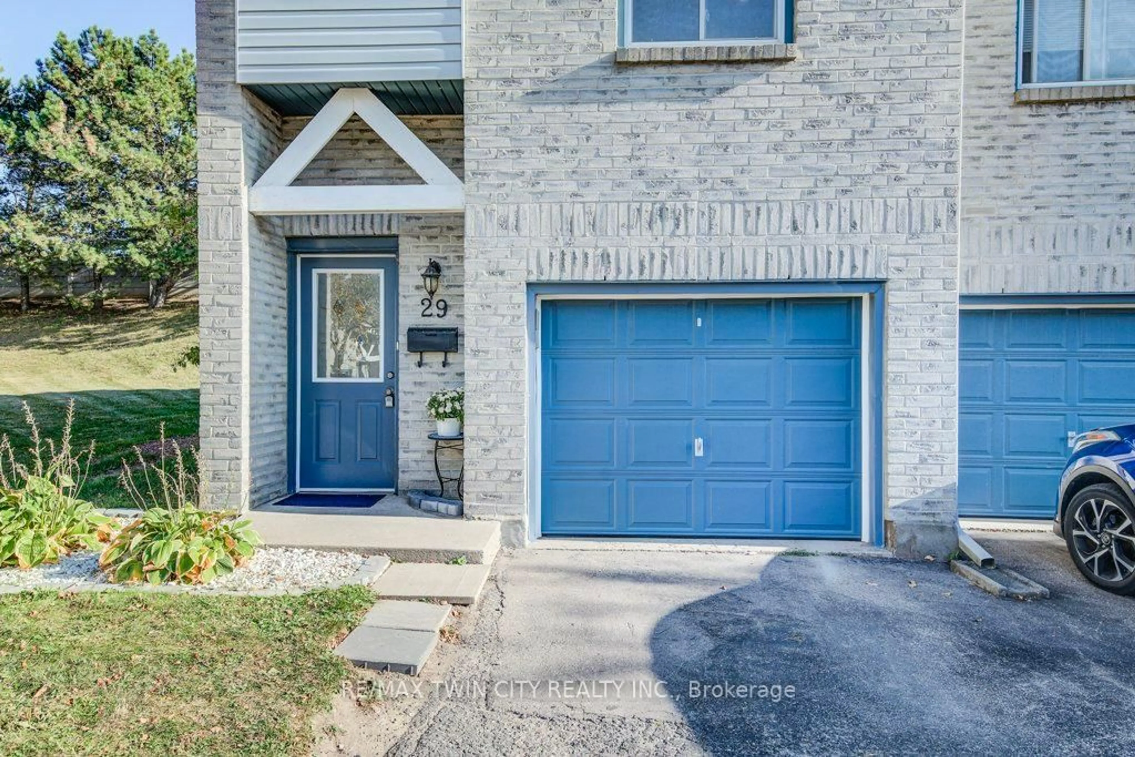Home with brick exterior material, street for 589 Beechwood Dr #29, Waterloo Ontario N2T 2K9