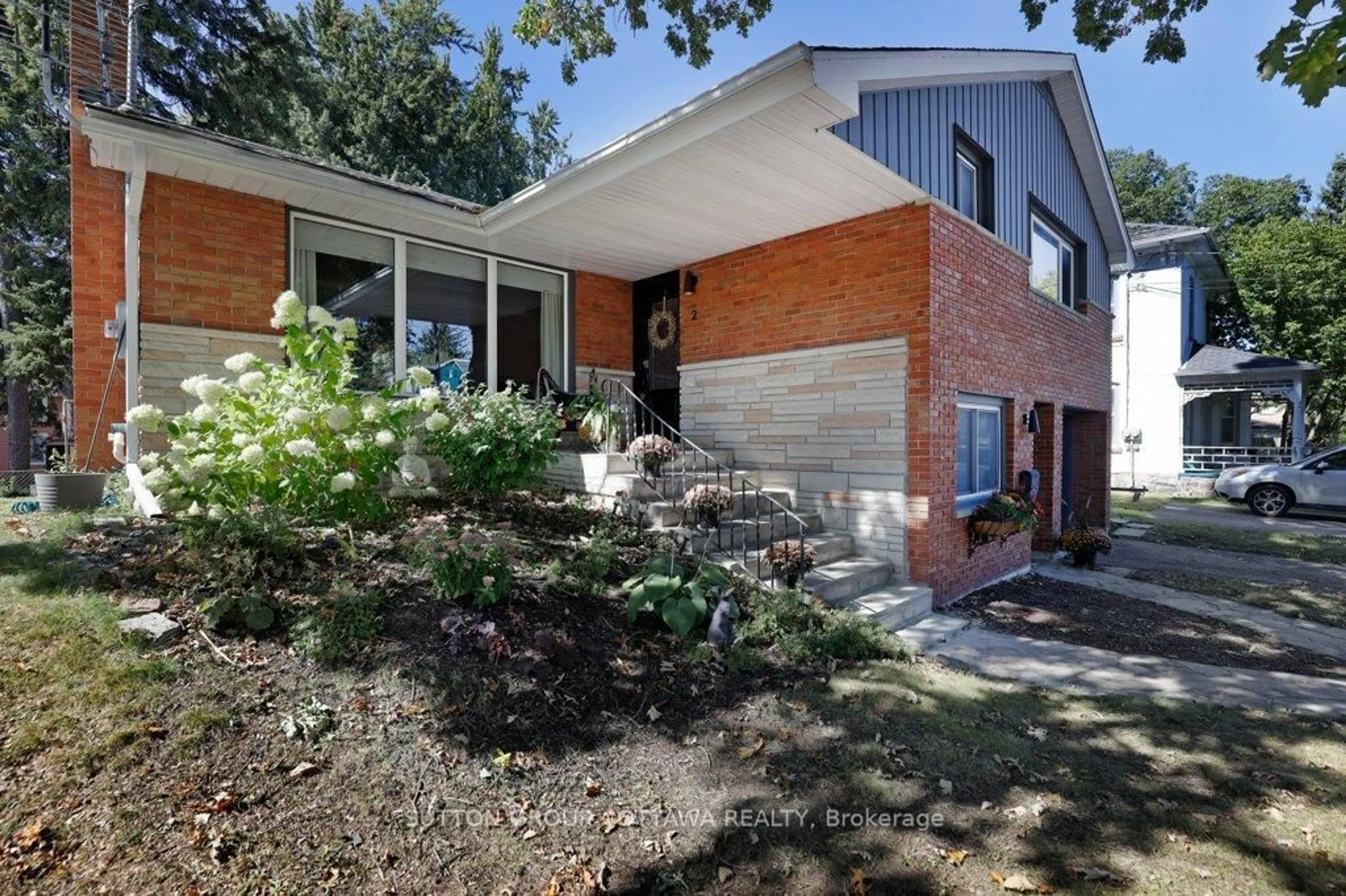 Home with brick exterior material, street for 2 Victoria St, Perth Ontario K7H 2H4