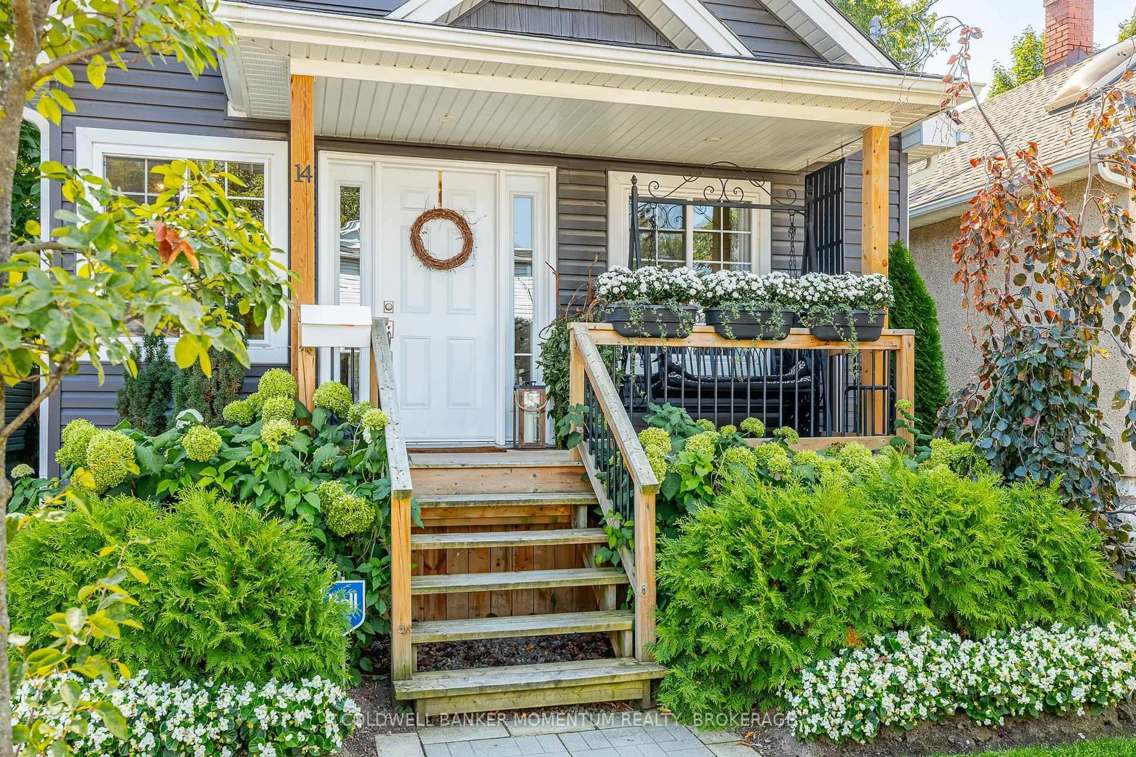 Unknown for 14 LINWOOD St, St. Catharines Ontario L2R 1H3