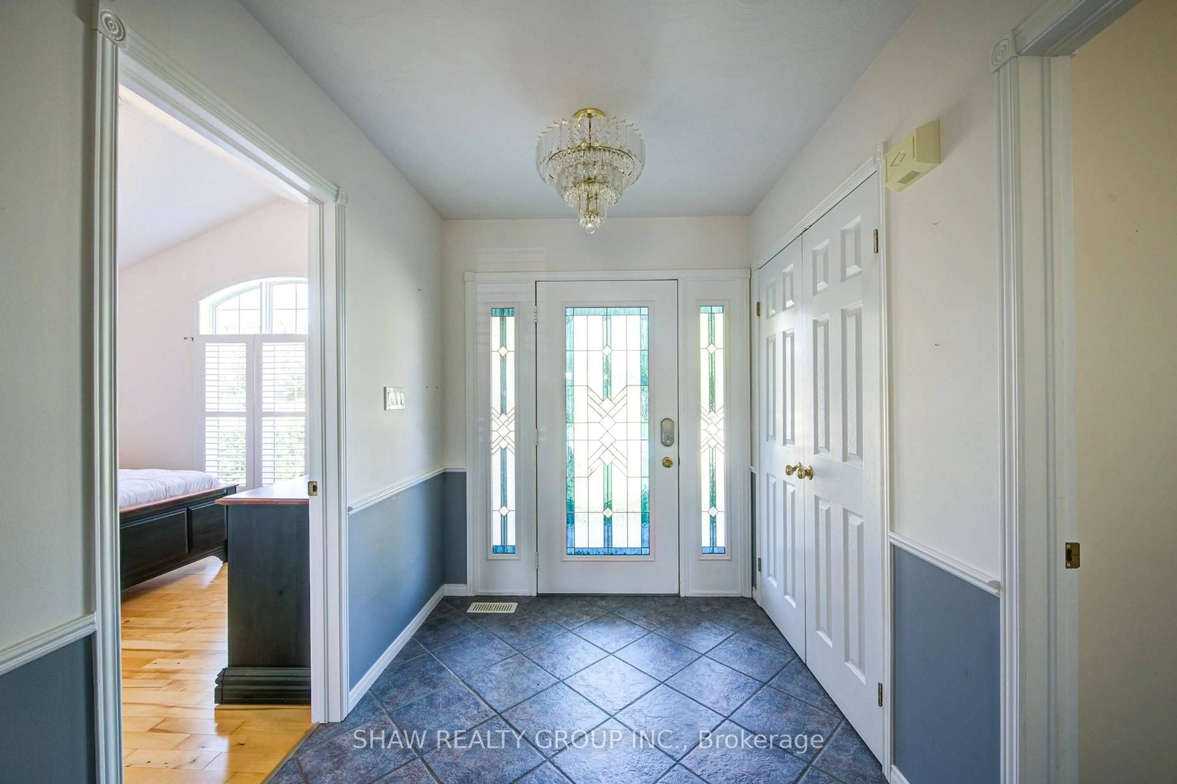 Indoor entryway for 93 Kara Lane, Tillsonburg Ontario N4G 5M2