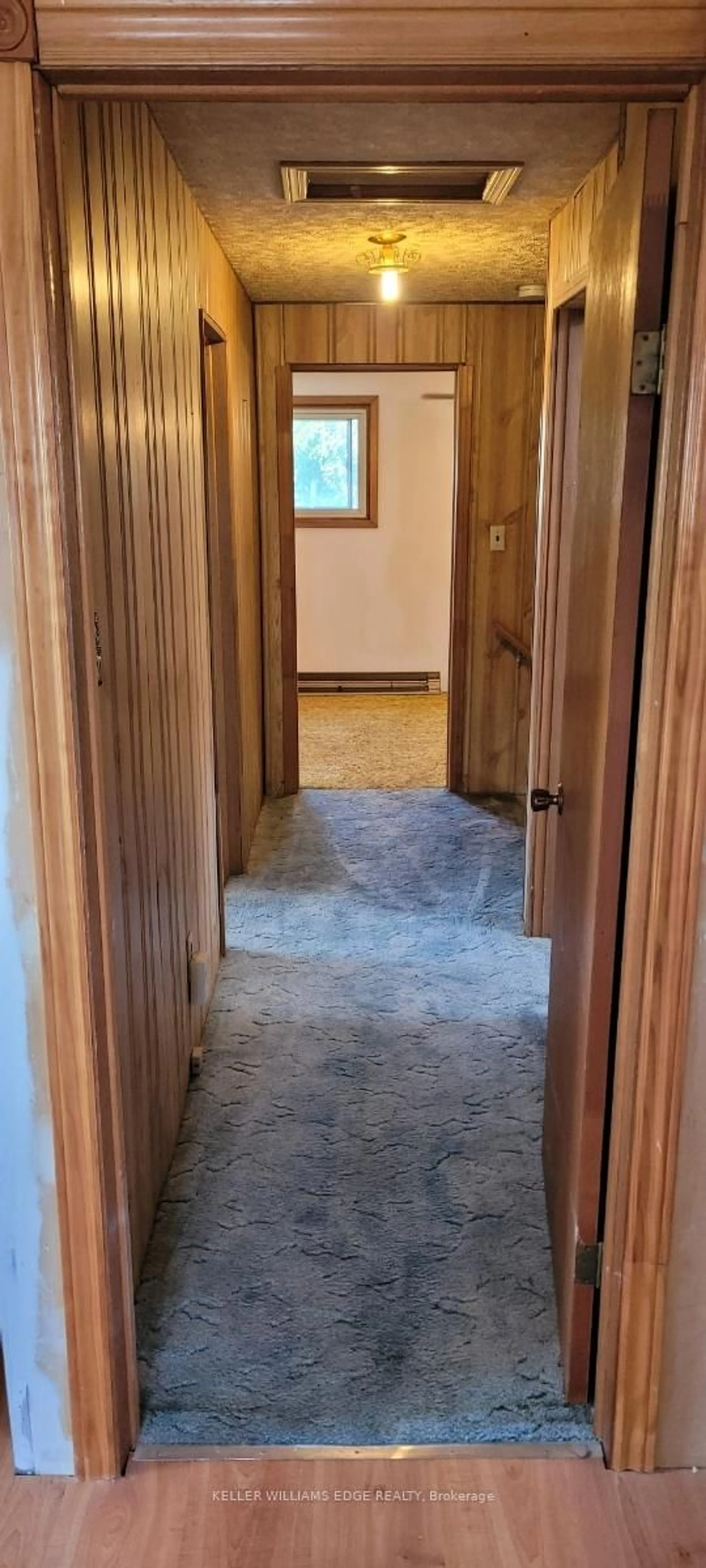 A pic of a room for 149 Ivon Ave, Hamilton Ontario L8H 5S7