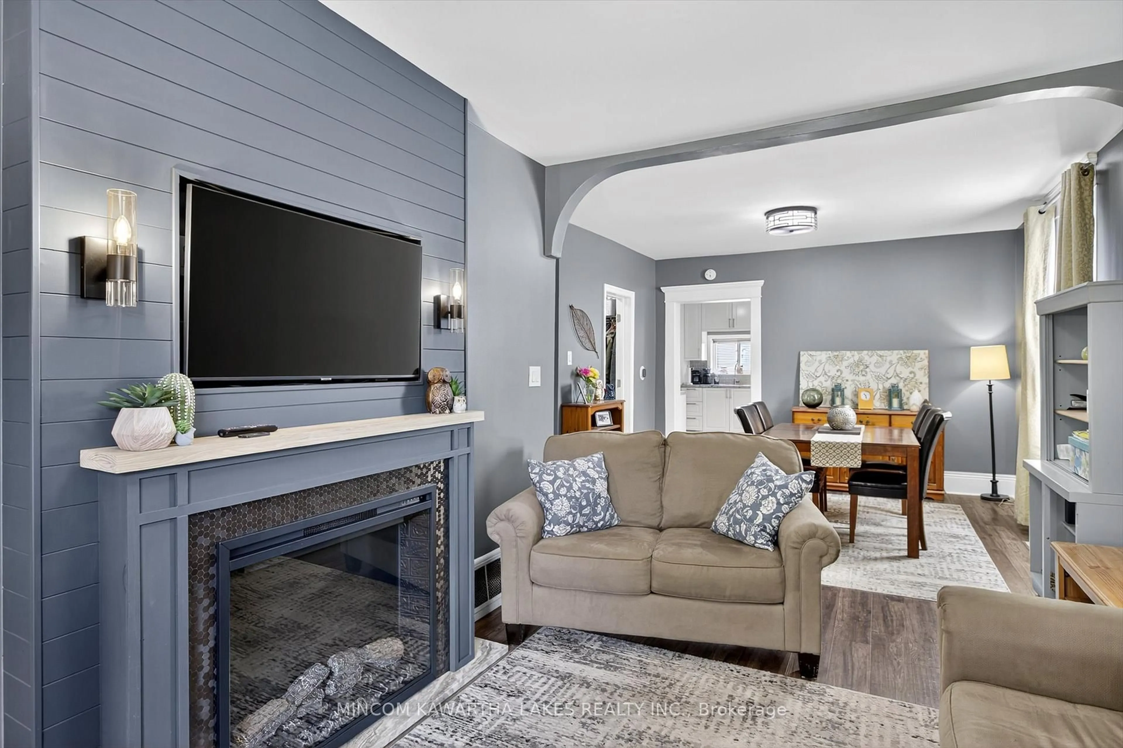 Living room with furniture, unknown for 644 Lundys Lane, Peterborough Ontario K9J 4J8