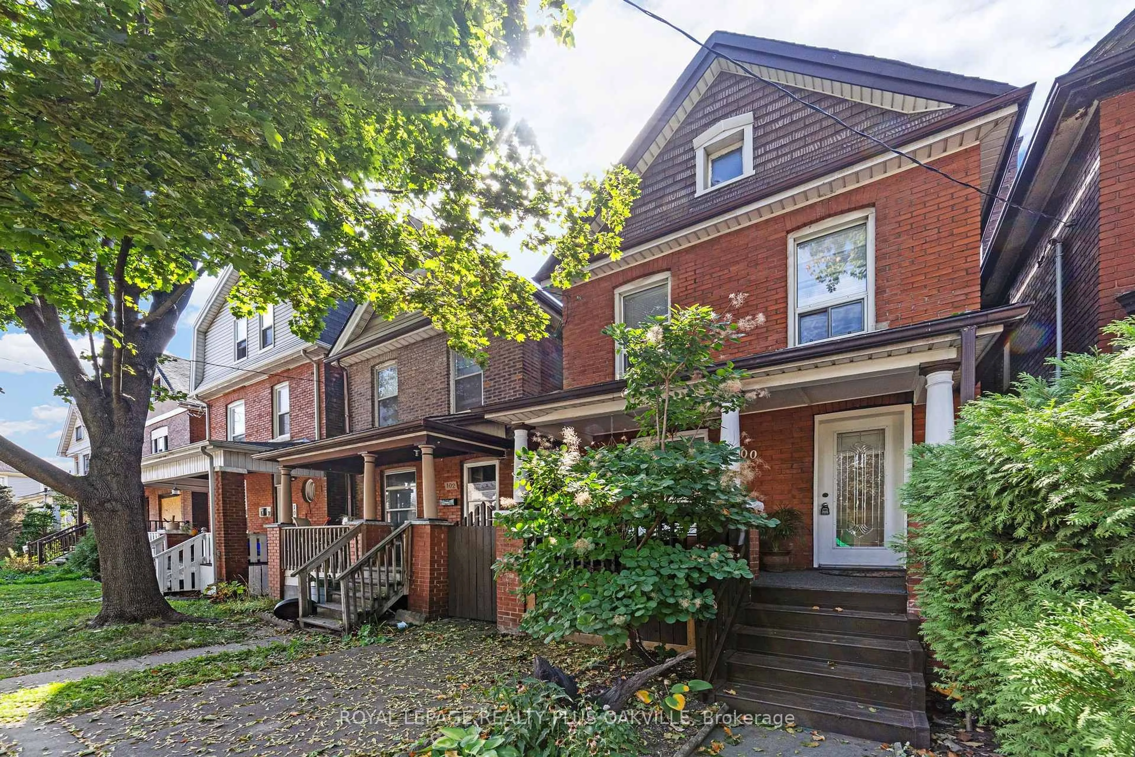 Home with brick exterior material, street for 100 Case St, Hamilton Ontario L8L 3G9
