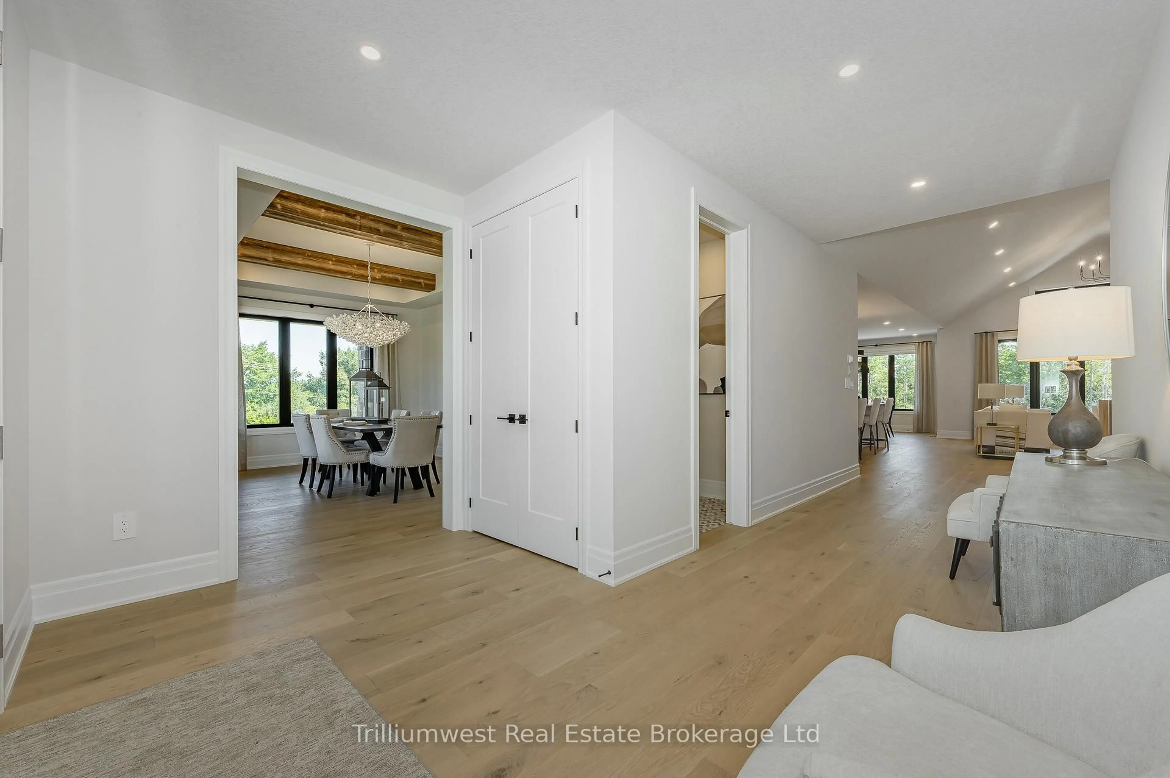 Unknown for 10 Inverhill Rd, Centre Wellington Ontario N0B 1B0