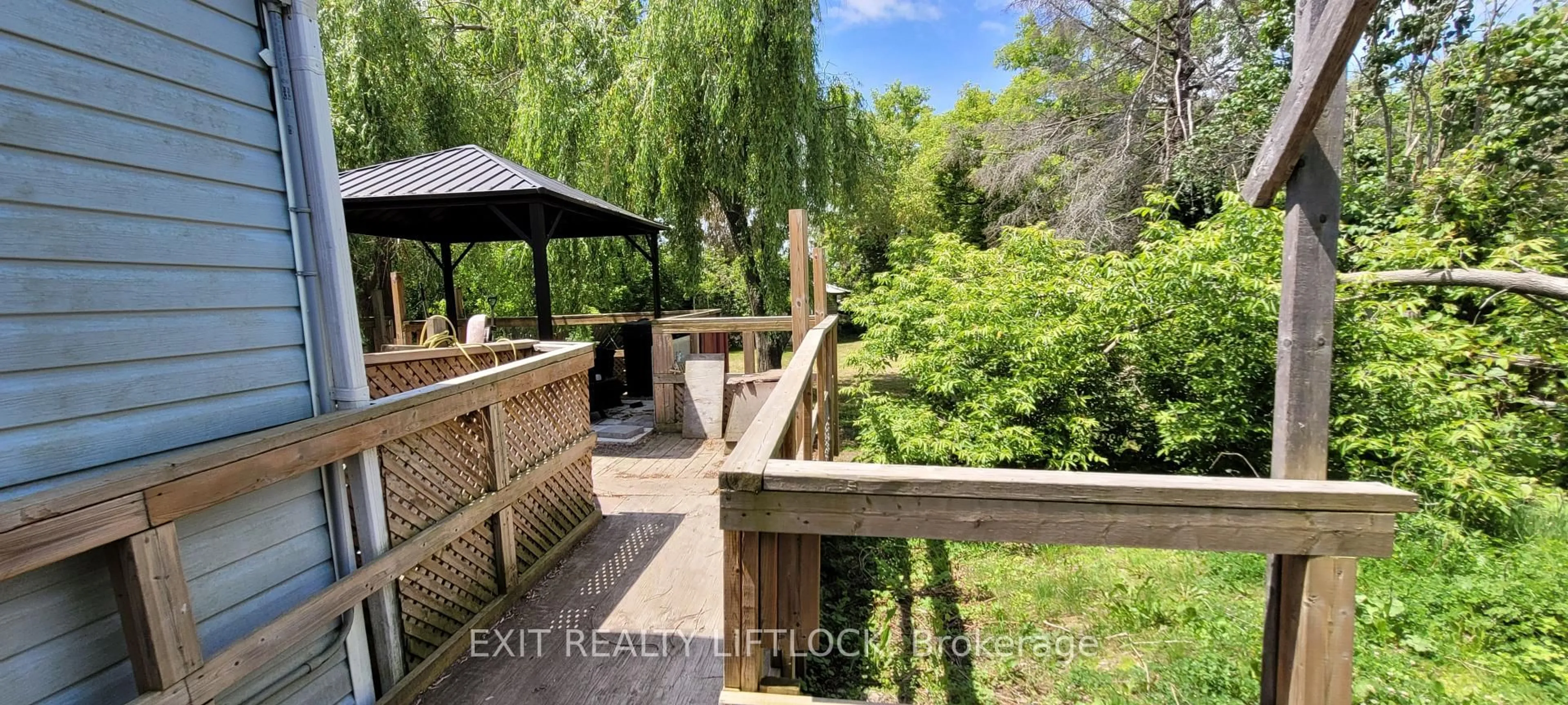 Patio, water/lake/river/ocean view for 33 Hayes St, Limoges Ontario K0K 2M0