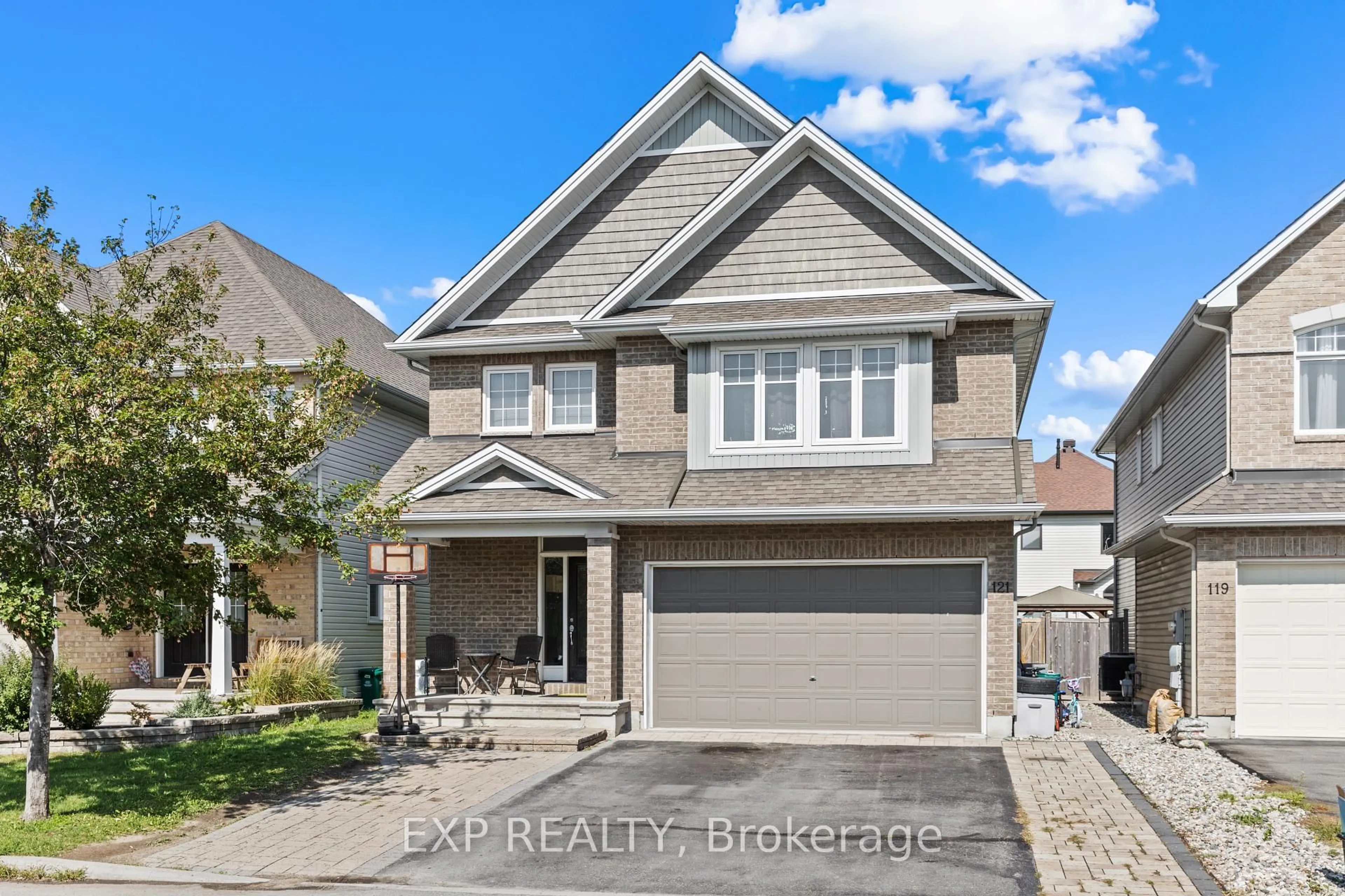 Unknown for 121 Daglan Cres, Ottawa Ontario K4A 0W7
