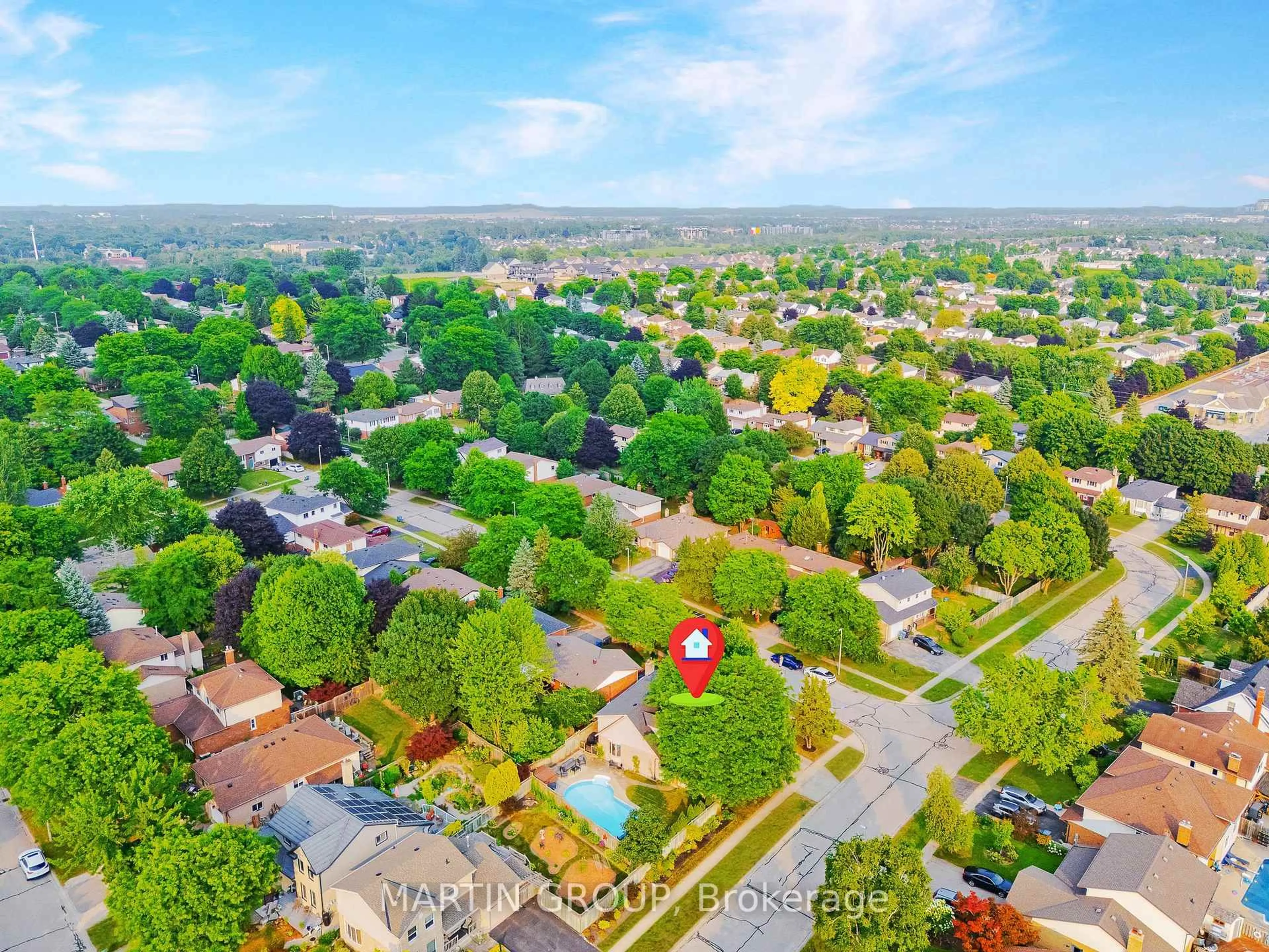 A pic from outside/outdoor area/front of a property/back of a property/a pic from drone, street for 72 McElderry Rd, Guelph Ontario N1G 4J5