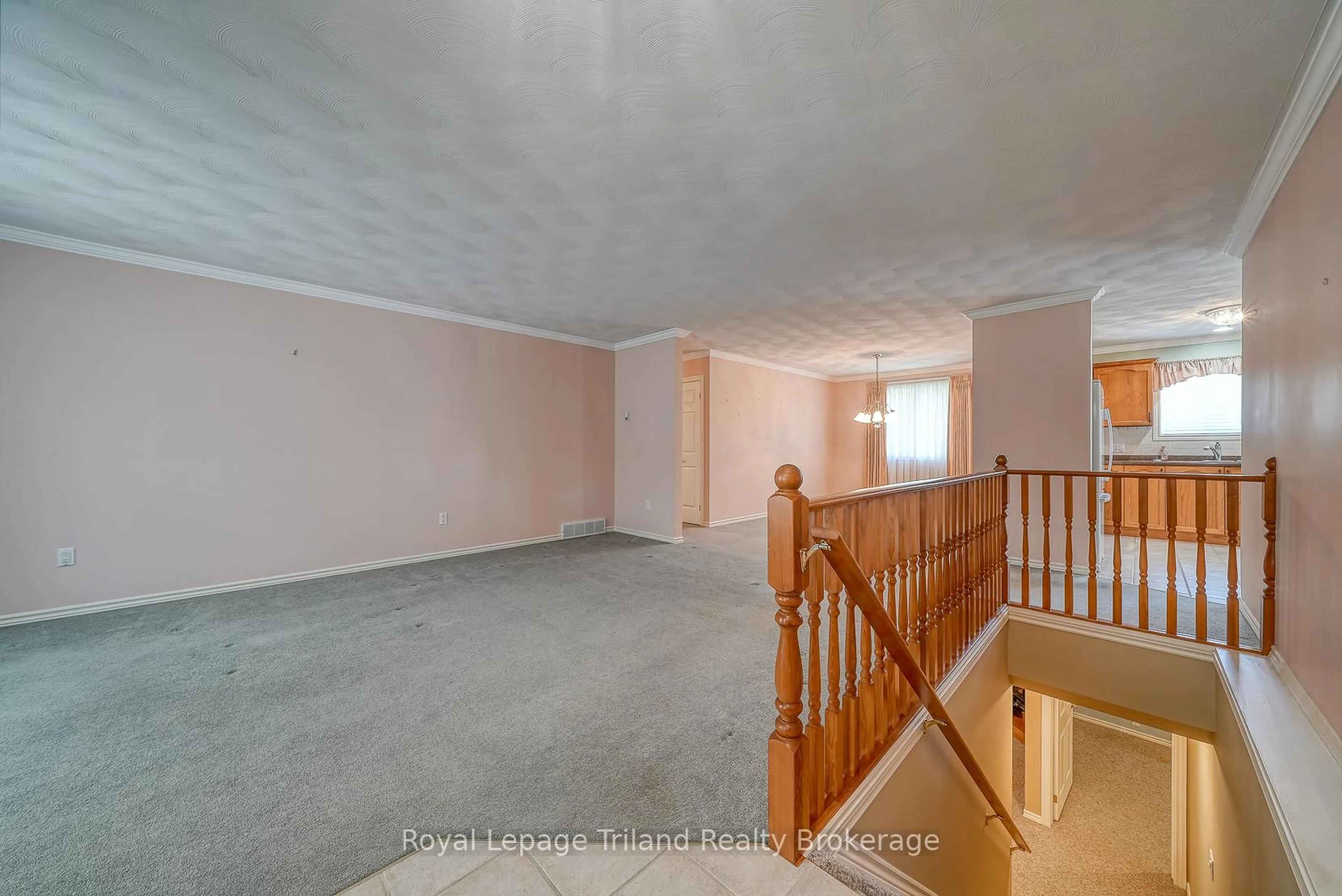 A pic of a room for 928 Lorene St #5, Woodstock Ontario N4S 5N8
