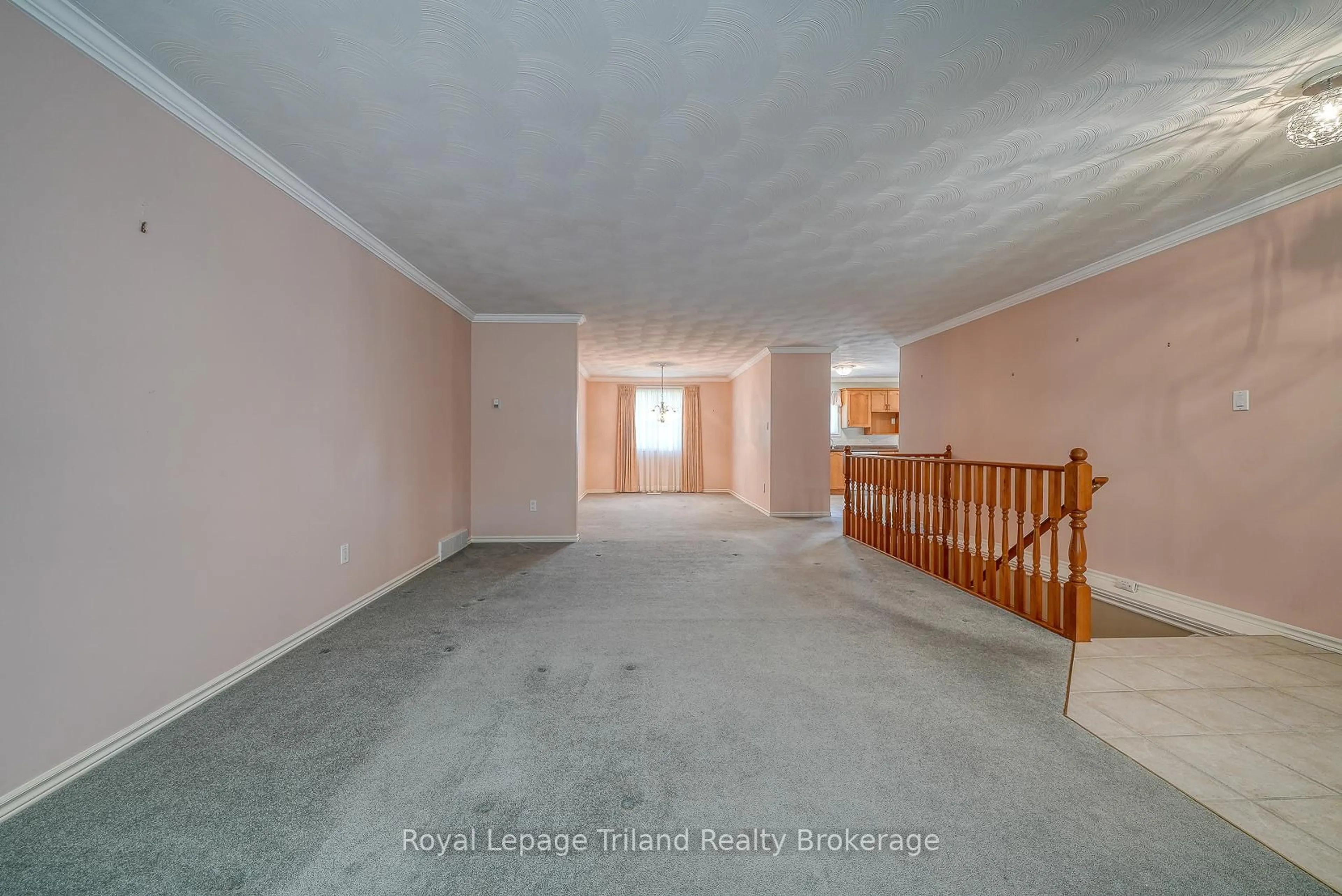 A pic of a room for 928 Lorene St #5, Woodstock Ontario N4S 5N8