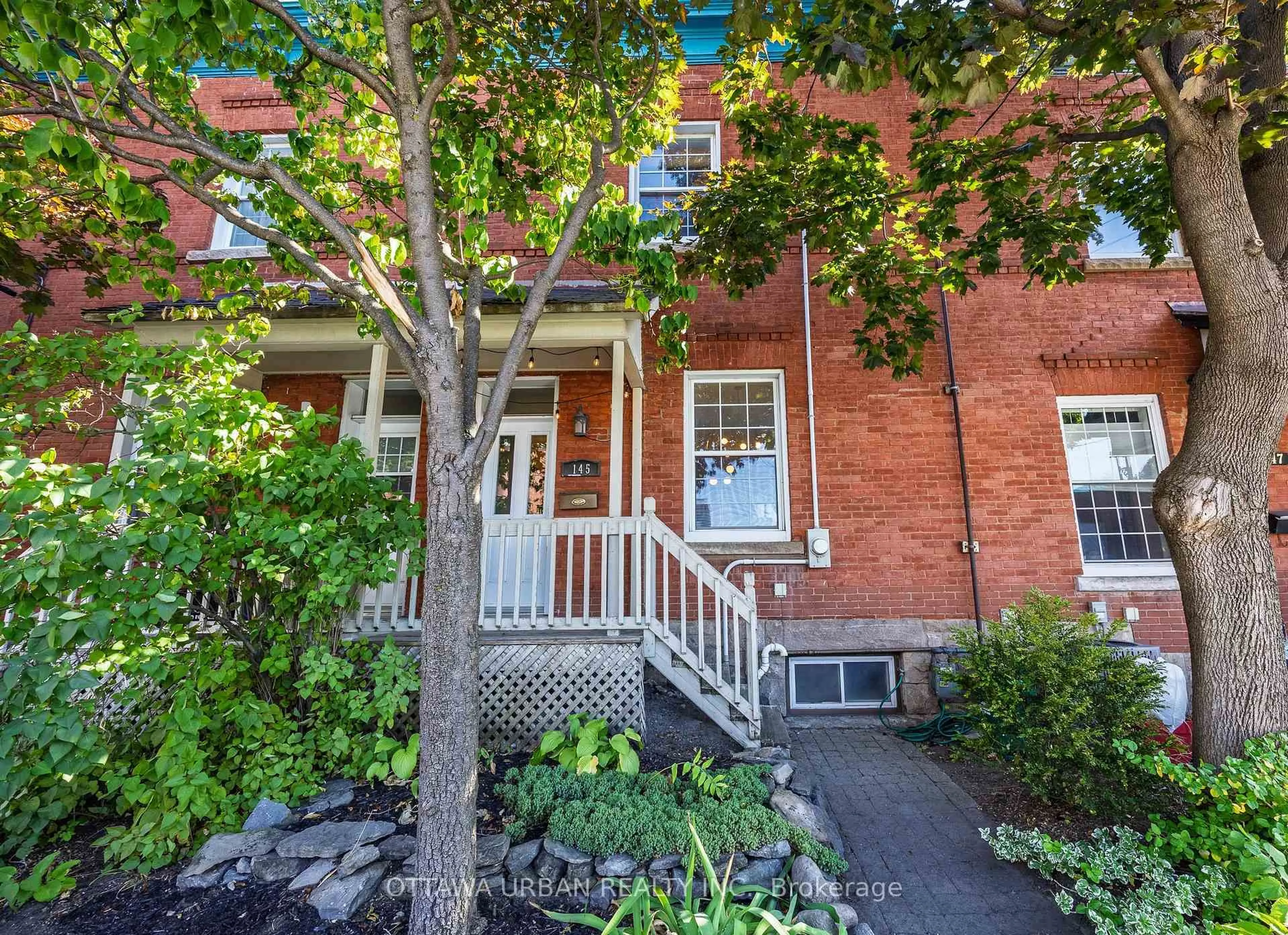 Unknown for 145 Rochester St, Ottawa Ontario K1R 7M2