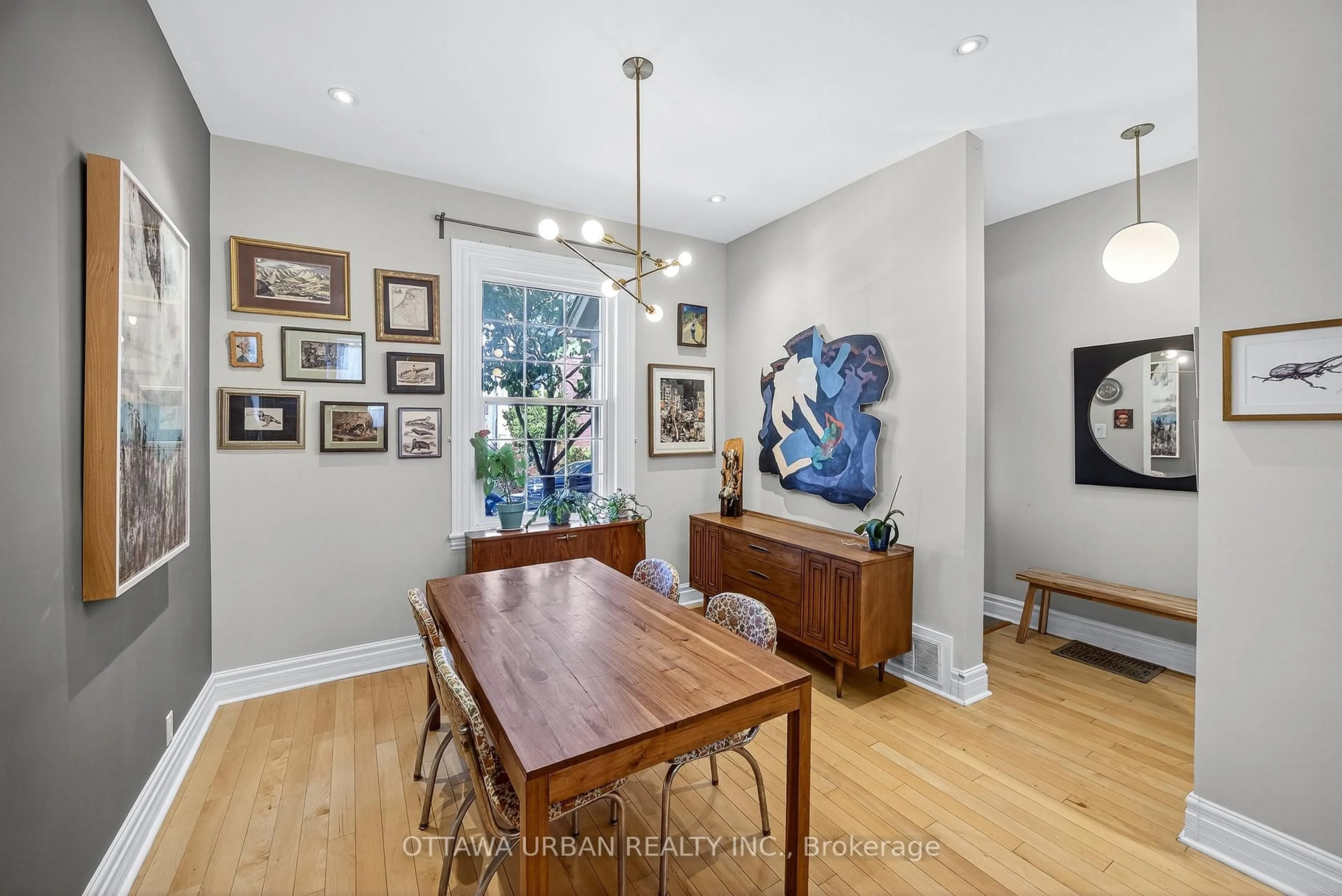 Dining room, unknown for 145 Rochester St, Ottawa Ontario K1R 7M2