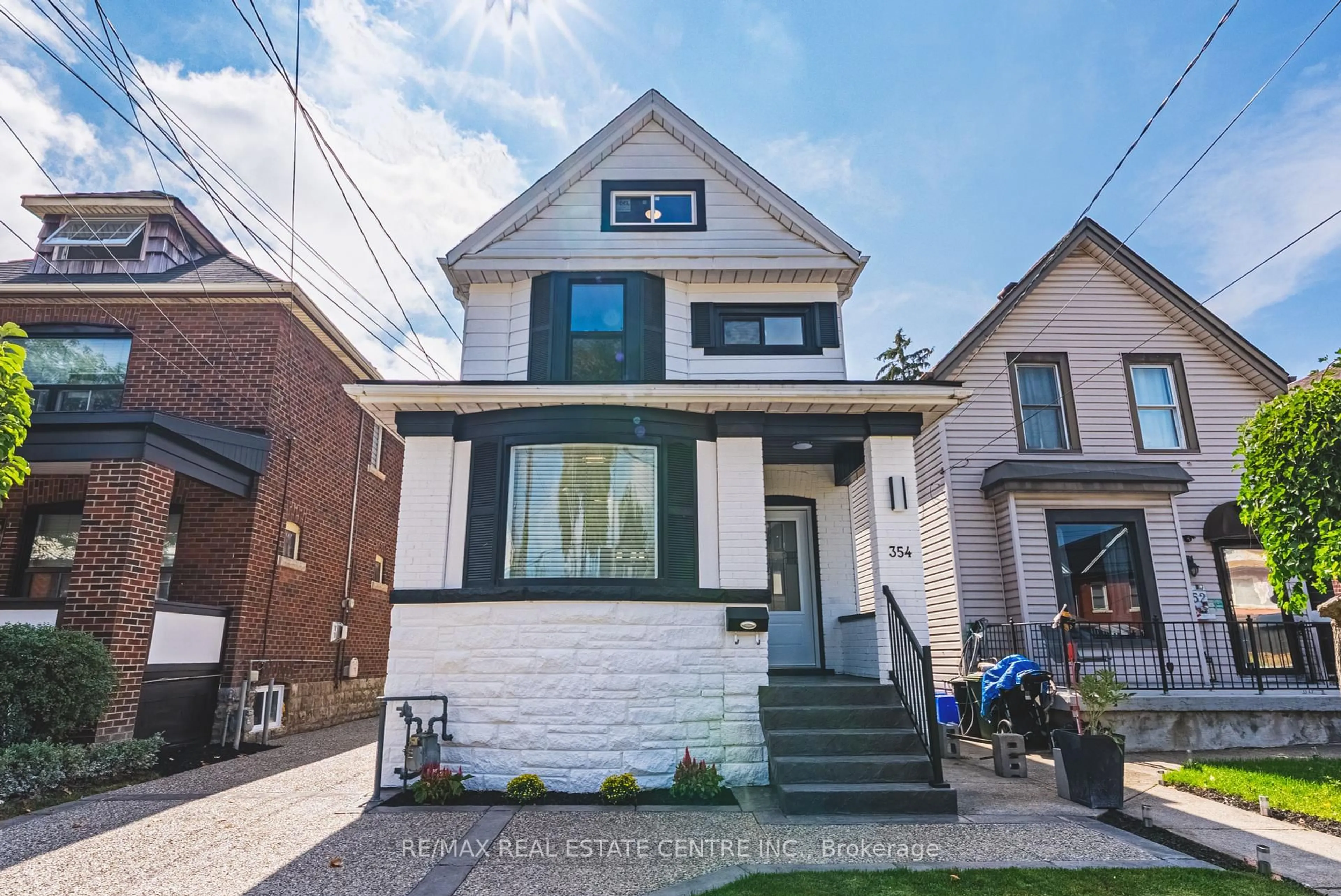 Home with brick exterior material, street for 354 Cumberland Ave, Hamilton Ontario L8M 2A2