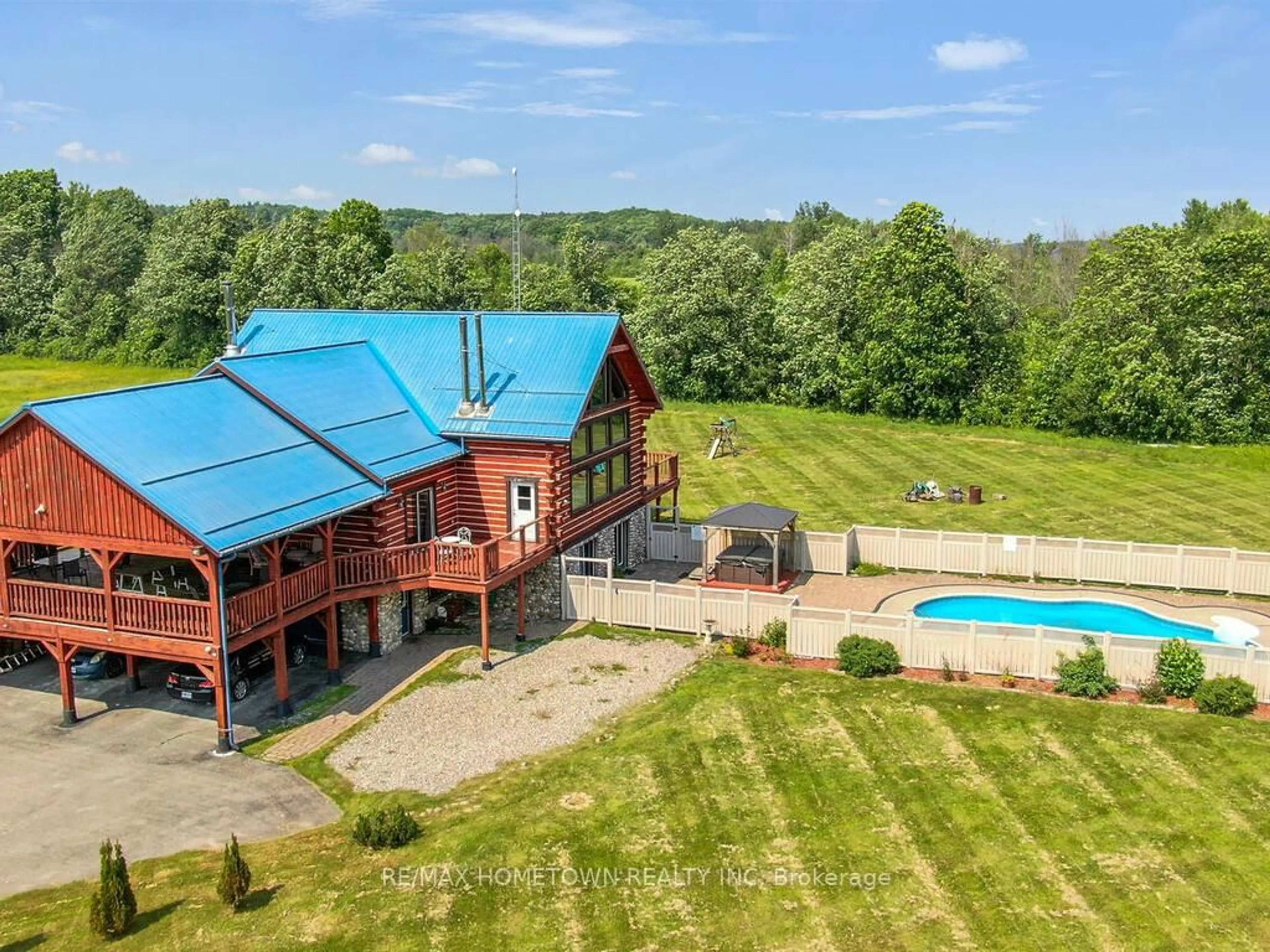 A pic from outside/outdoor area/front of a property/back of a property/a pic from drone, unknown for 333 County Road 5 Rd, Front of Yonge Ontario K0E 1R0