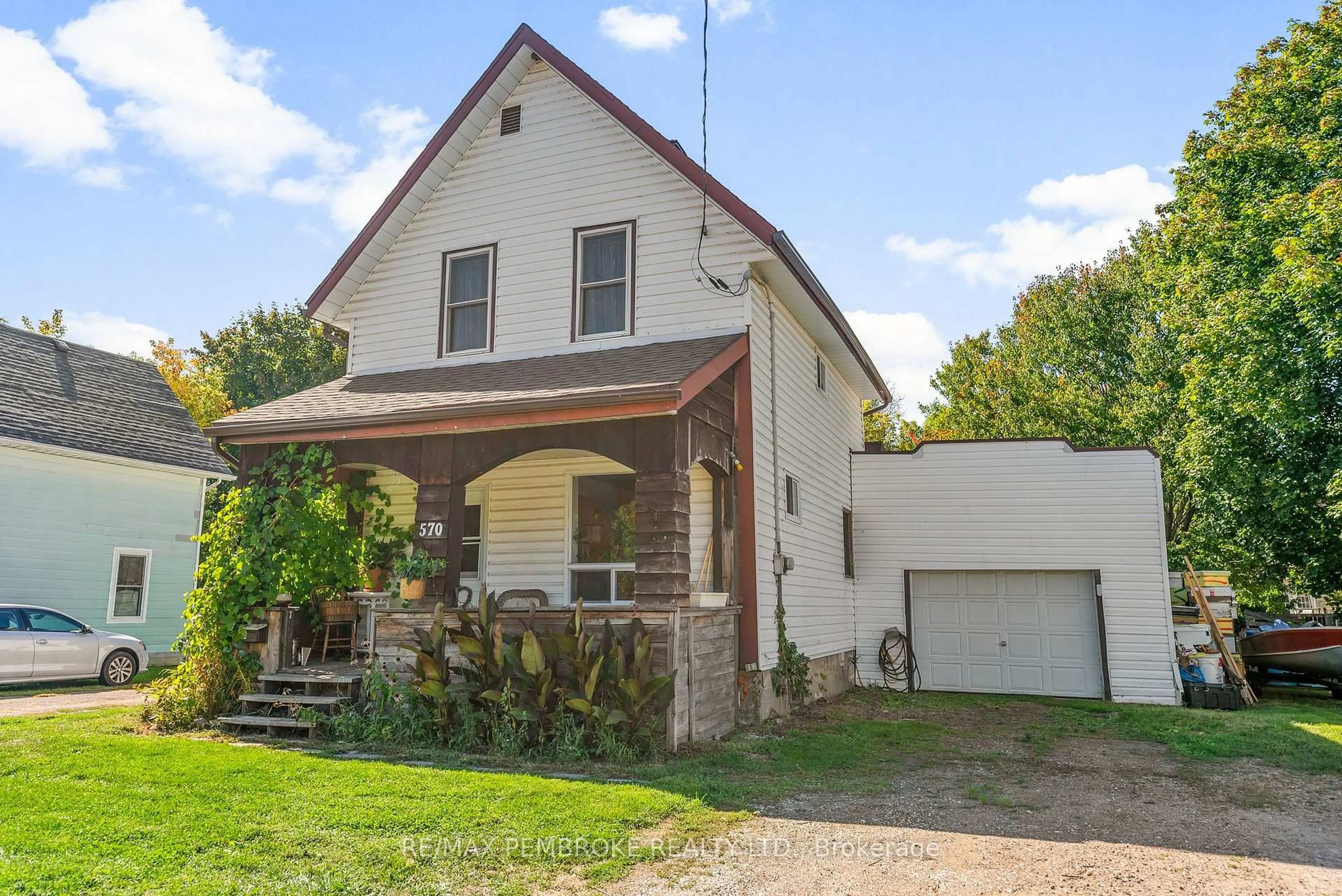 Home with brick exterior material, street for 570 Eganville Rd, Pembroke Ontario K8A 4E9